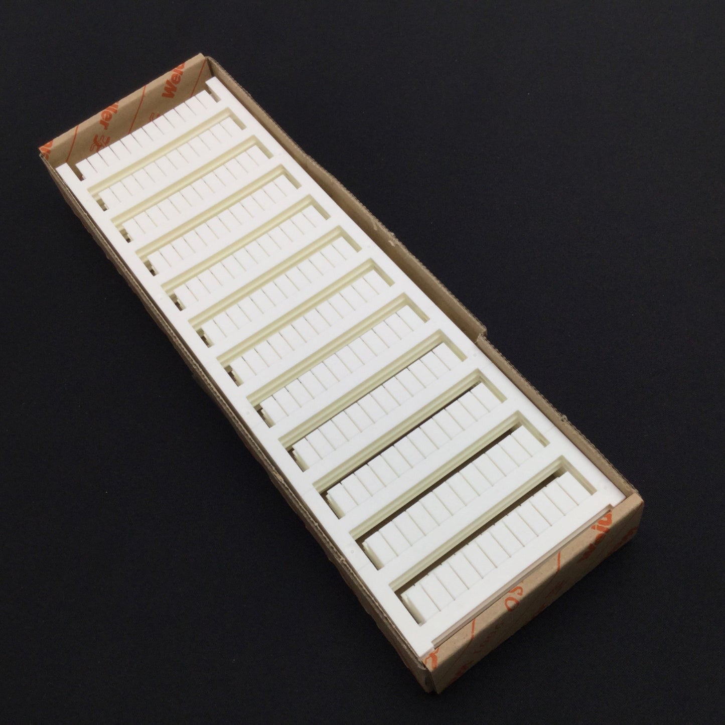 New Lot of 864 Weidmuller WS 10/5 MC NE WS Terminal Block Marker, 6x Sheets of 144