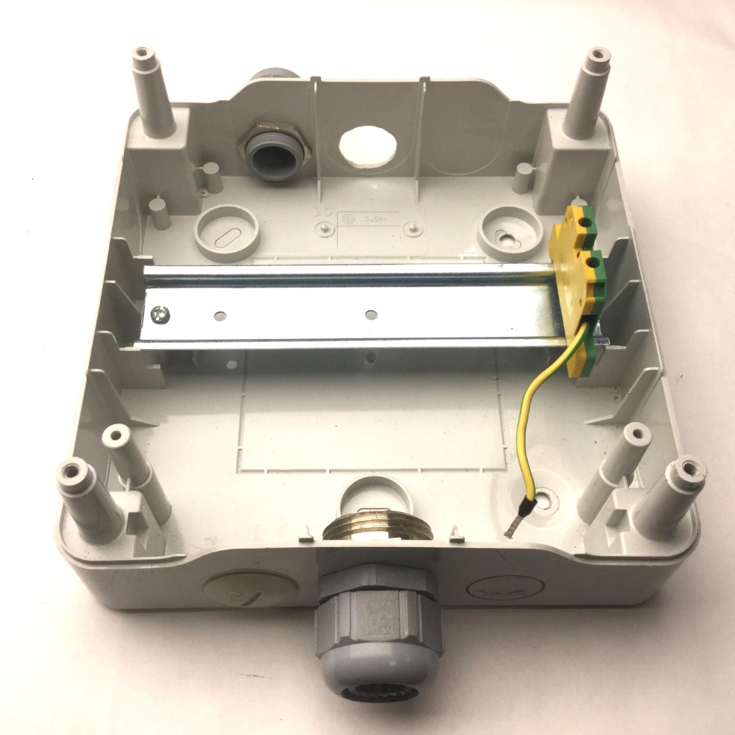 Used Gewiss GW40026 Electrical Enclosure, Dimensions: 7" x 7" x 3.75" *Has Holes*