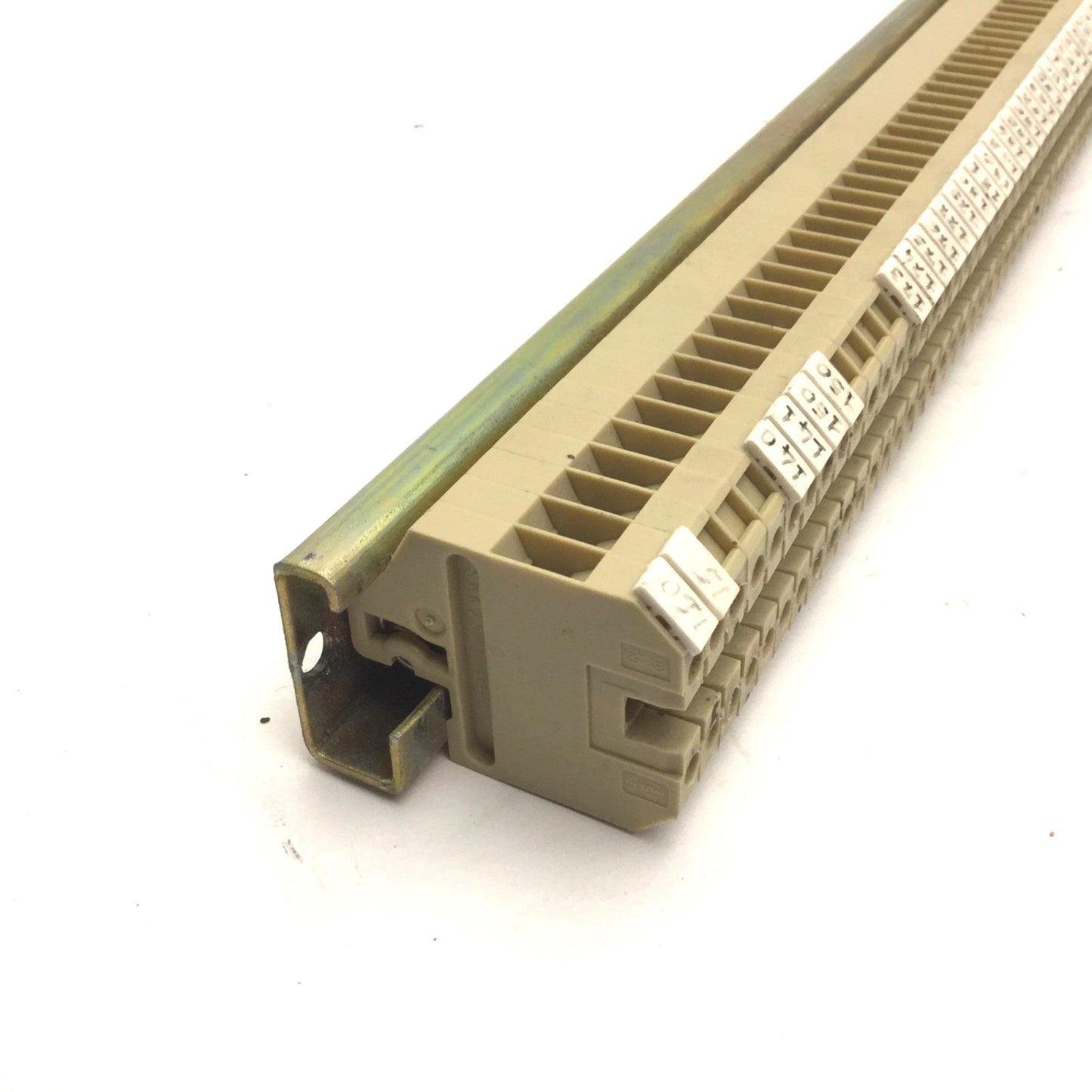Used Lot of 95 Weidmuller SAK2.5 Terminal Block, Beige, 600V 25A, 22-12AWG, 60cm Rail