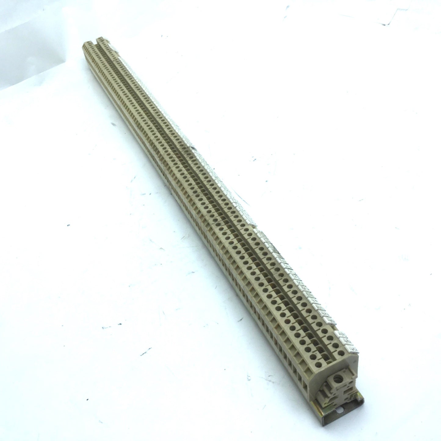 Used Lot of 95 Weidmuller SAK2.5 Terminal Block, Beige, 600V 25A, 22-12AWG, 60cm Rail