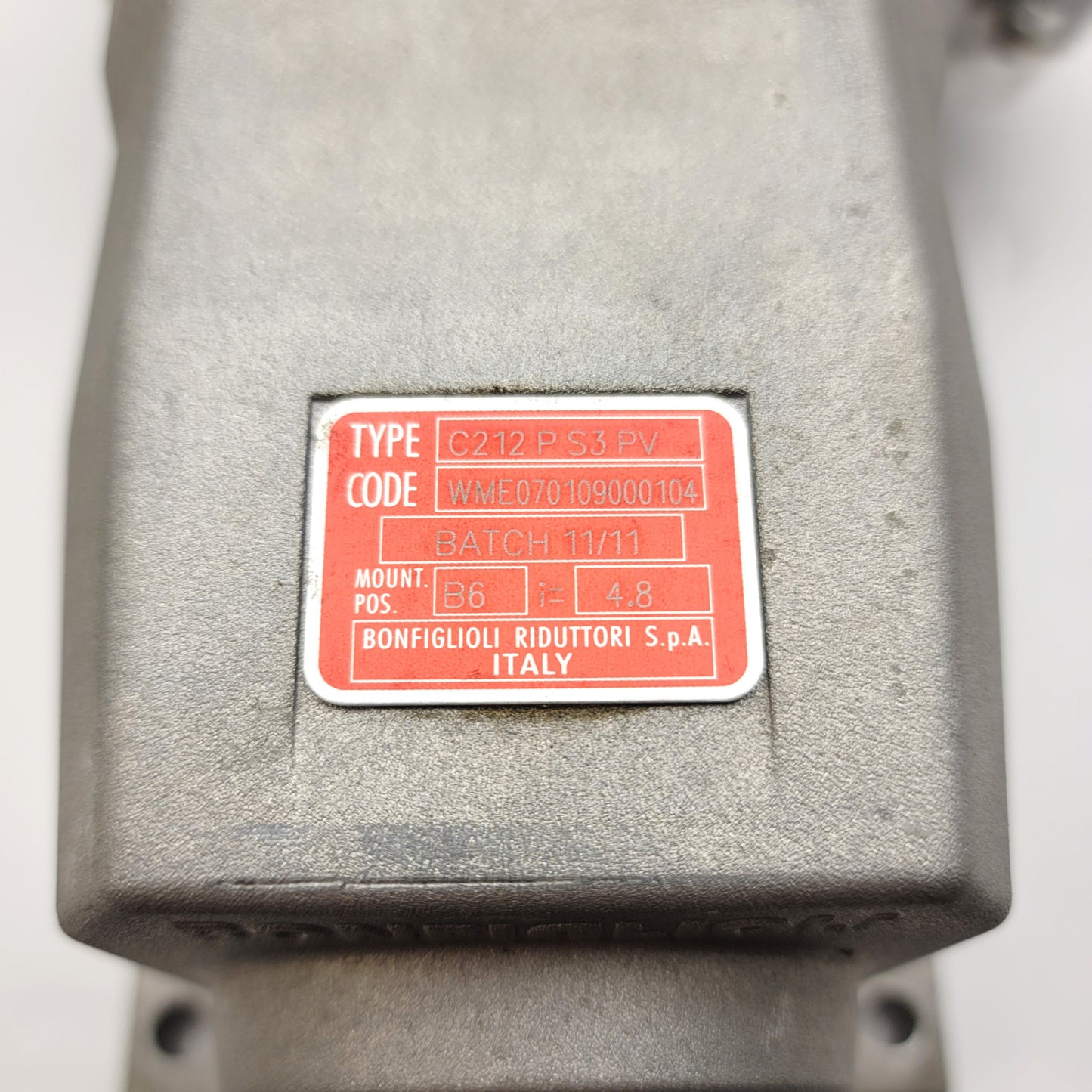 New – Open box Bonfiglioli Gearmotor ME 3SB 4 230/400-50 & C 21 2 P 4.8 S3 B6 AN, 4.8:1, 1.5Kw