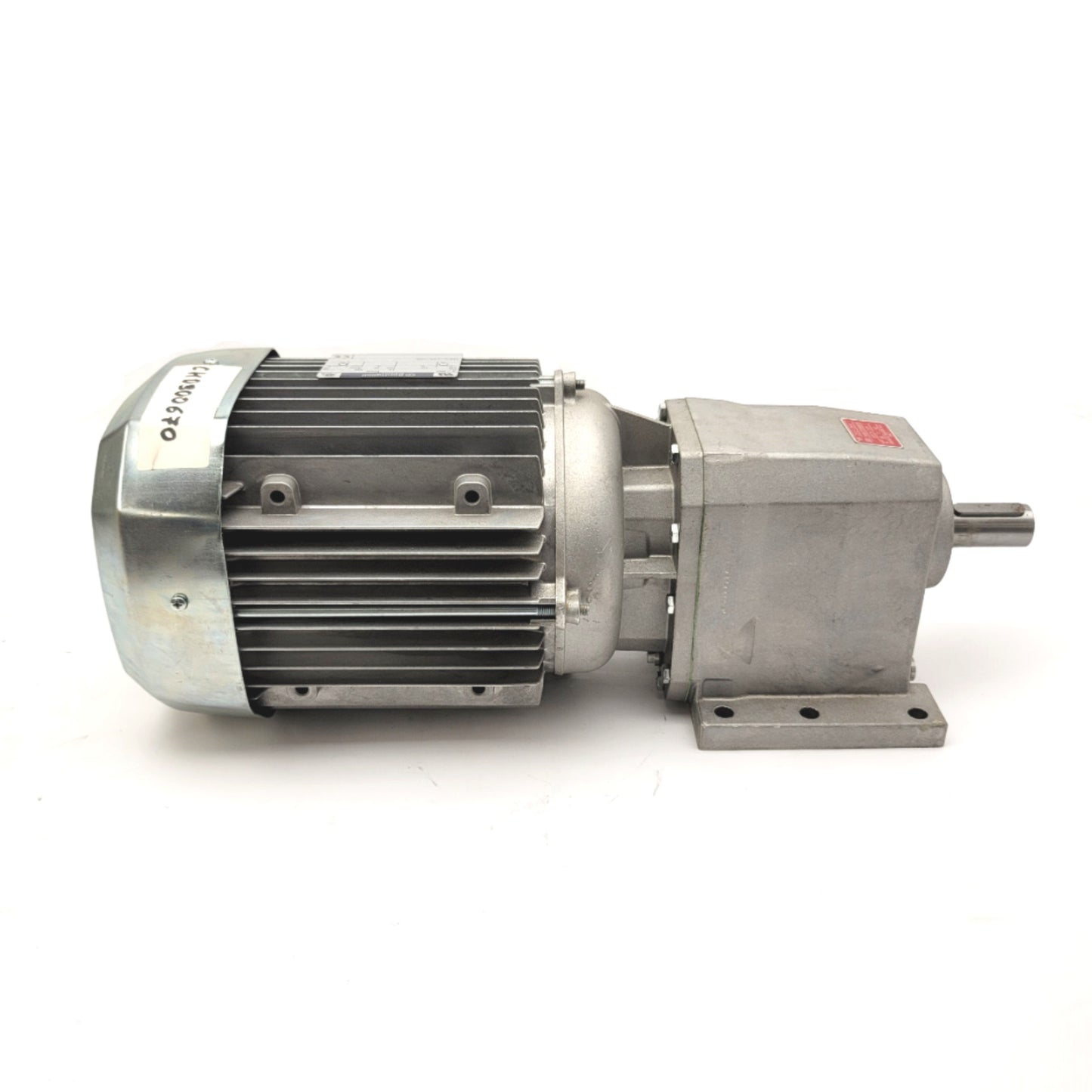 New – Open box Bonfiglioli Gearmotor ME 3SB 4 230/400-50 & C 21 2 P 4.8 S3 B6 AN, 4.8:1, 1.5Kw