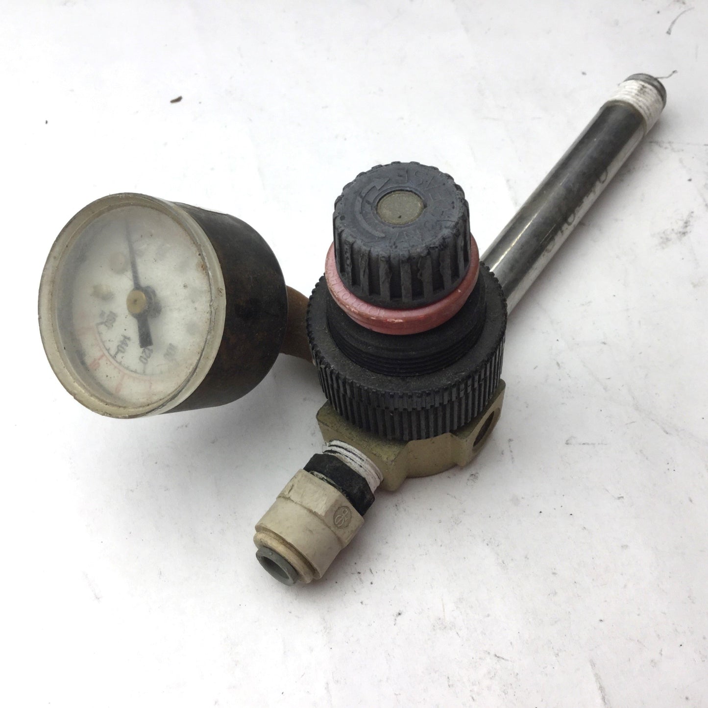 Used Compressed Air 9892K13 Pressure Regulator 400psig Max Inlet 100psig Out 1/4" NPT