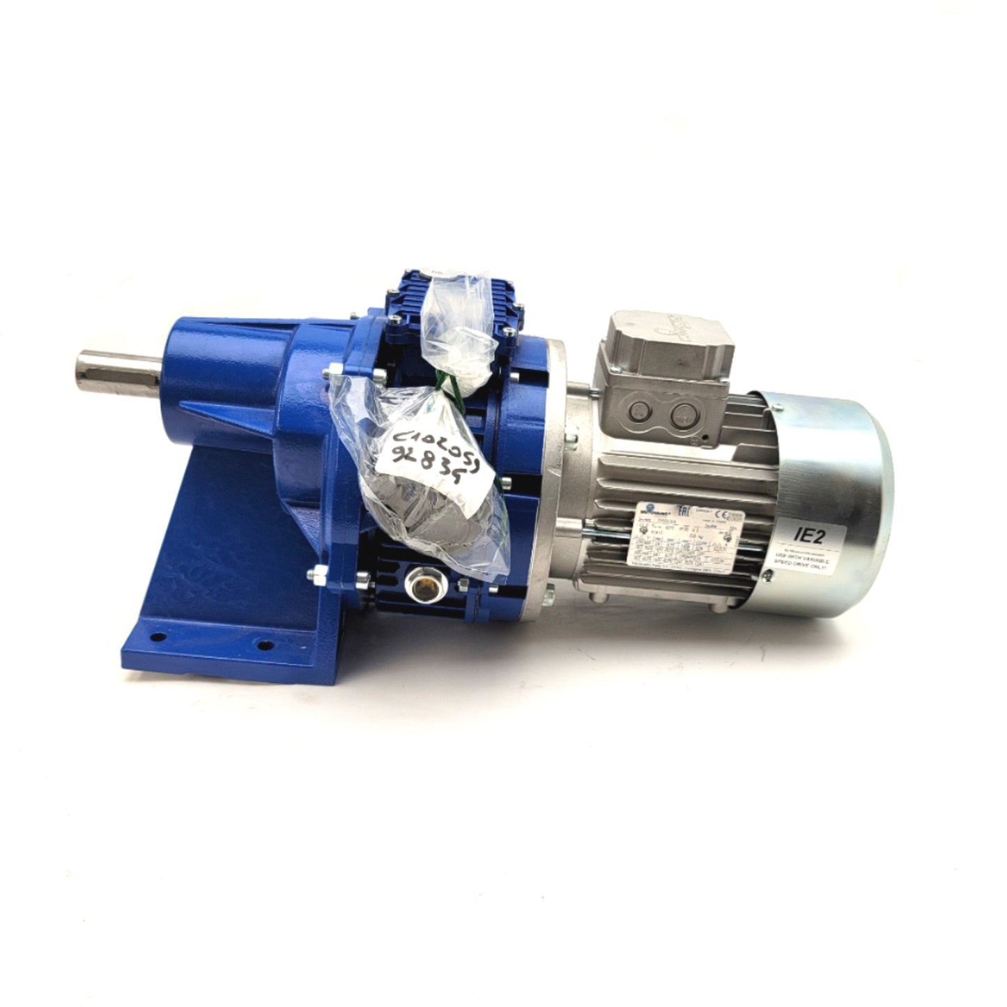 New – Open box Motovario 7386592-020 VH 010/A61 Gear Reducer W/TH80B4 Motor, 39-228RPM, 25-51Nm