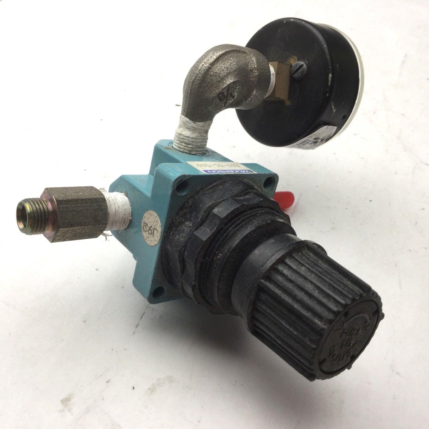 Used Wilkerson R00-01-G00 Pneumatic Pressure Regulators, 1/8" NPT Gauge 160 Psi
