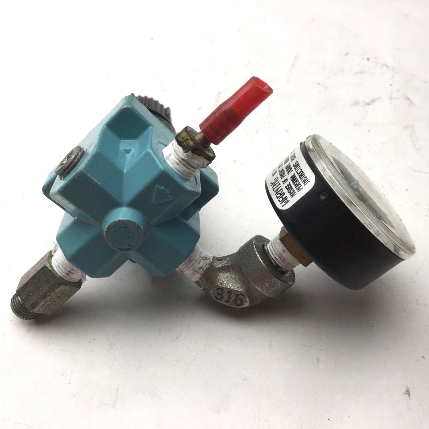 Used Wilkerson R00-01-G00 Pneumatic Pressure Regulators, 1/8" NPT Gauge 160 Psi