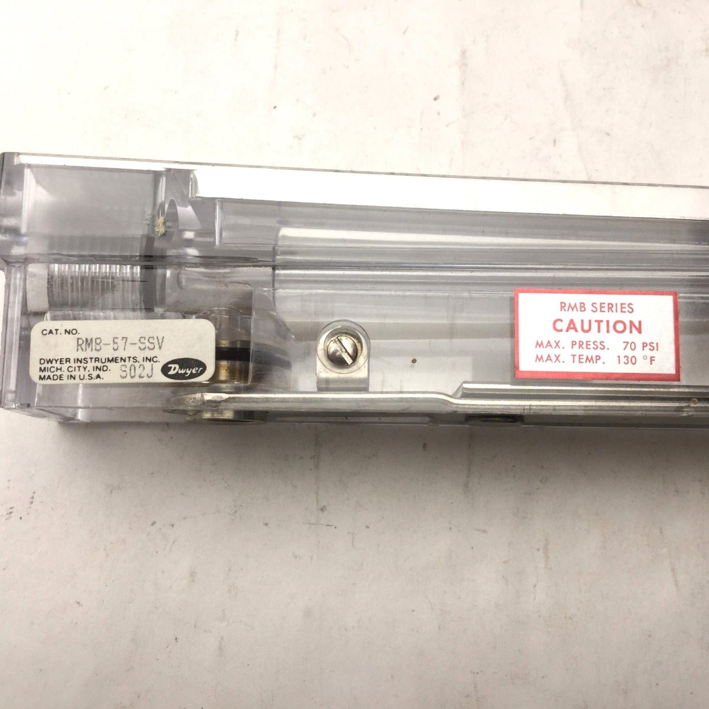 Used Dwyer RMB-57-SSV Air Flow Meter, 70psi Max, 60-600 SCFH, 1/4" NPT, Missing Knob