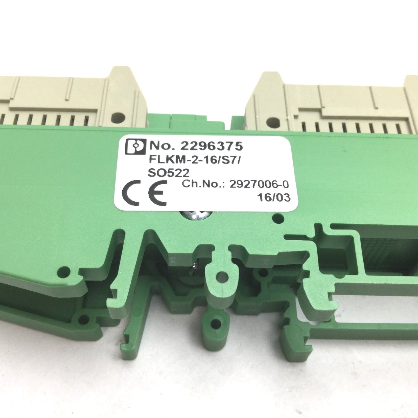 New – Open box Phoenix Contact FLKM-2-16/S7/SO522 2296375 Passive Terminal Module Interface
