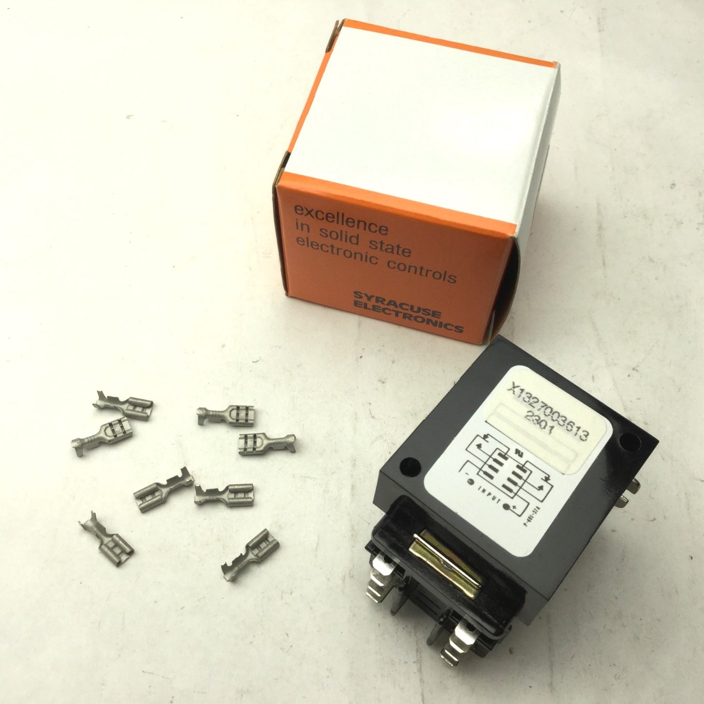 New – Open box Syracuse Electronics X1327003613 Relay, Coil, 8-Pin, With 8 Connectors