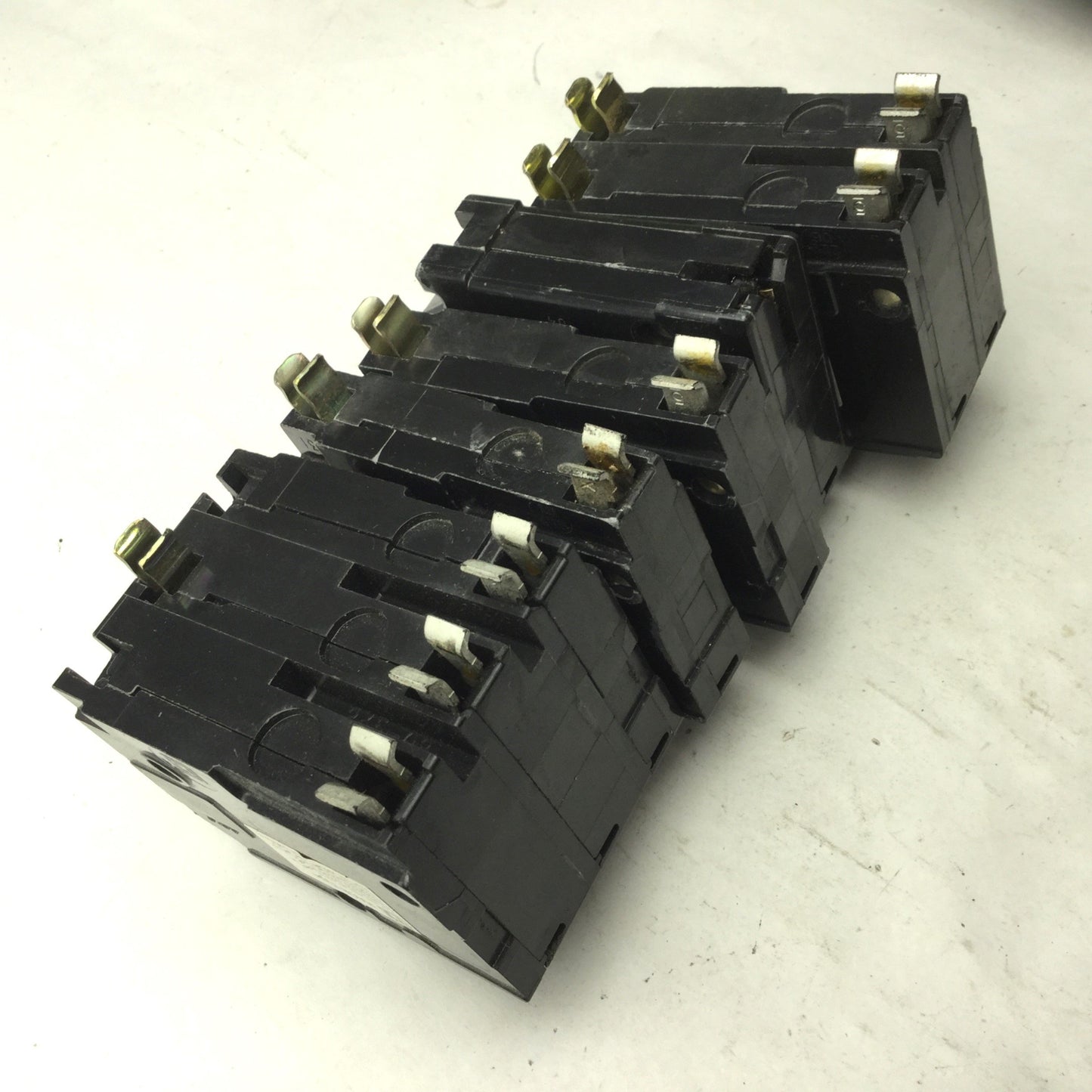 Used Lot Of 5 Assorted Square D Circuit Breakers 3x Single Pole, 1x 2-Pole, 1x 3-Pole