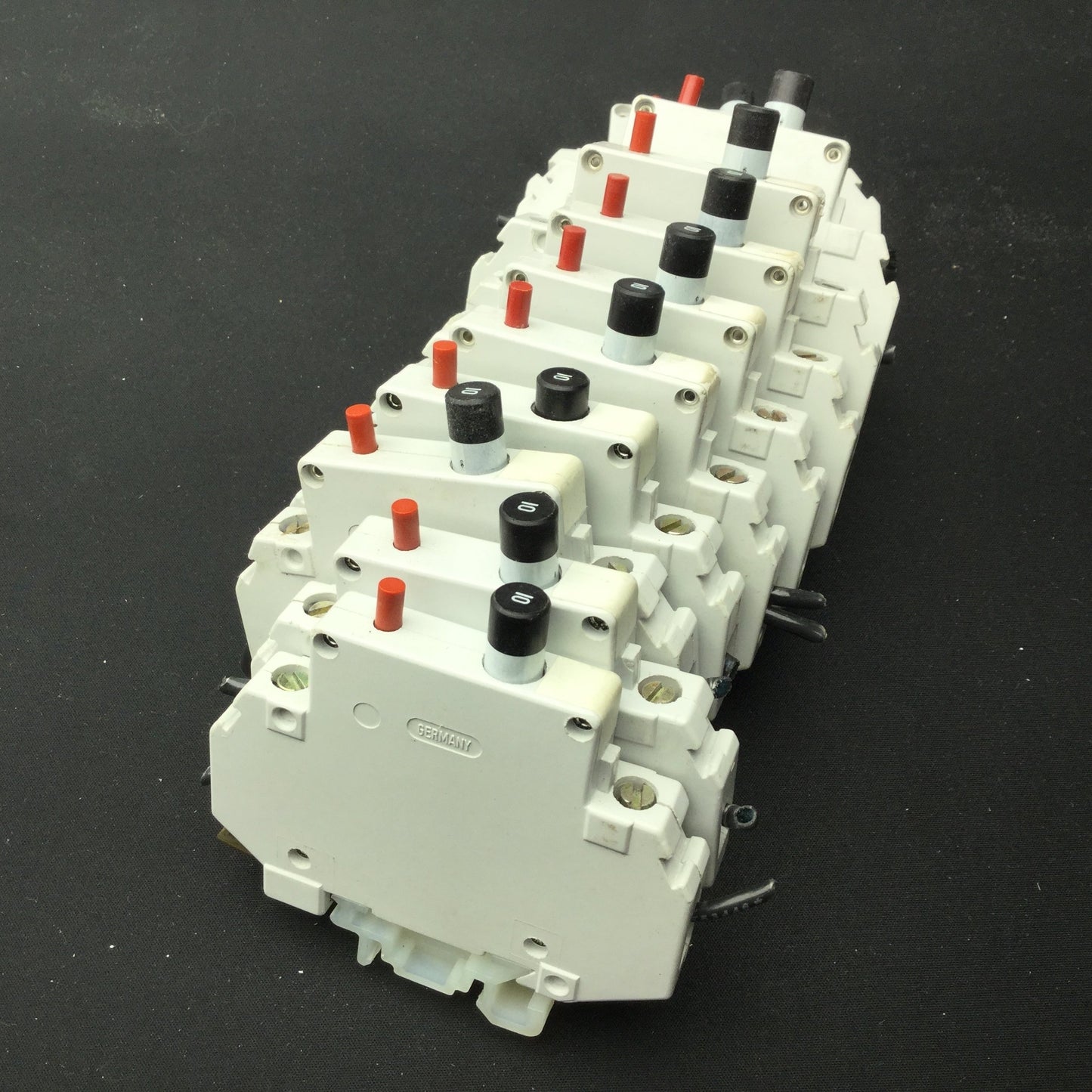 Used Lot of 10 Square D 9080 GCB100 Circuit Breaker, 1-Pole, Rating: 10A 125VAC 65VDC