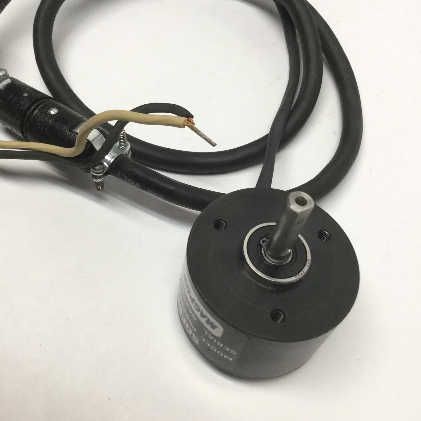 Used MagPowr PSB224V Sofstep Magnetic Particle Brake 24VDC, 2lb-in, Ø1/4" Shaft