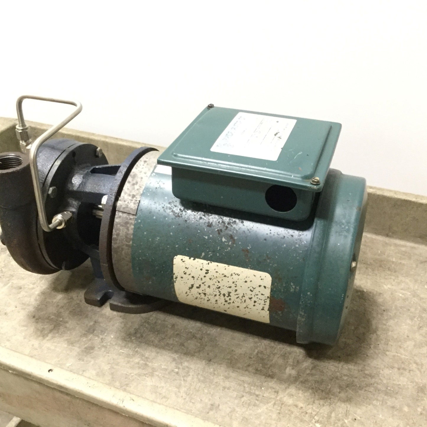 Used Price Pumps CD100BF-350-21216F-75-36-3T6 Centrifugal Pump, 1-1/4" NPT, 1" NPT