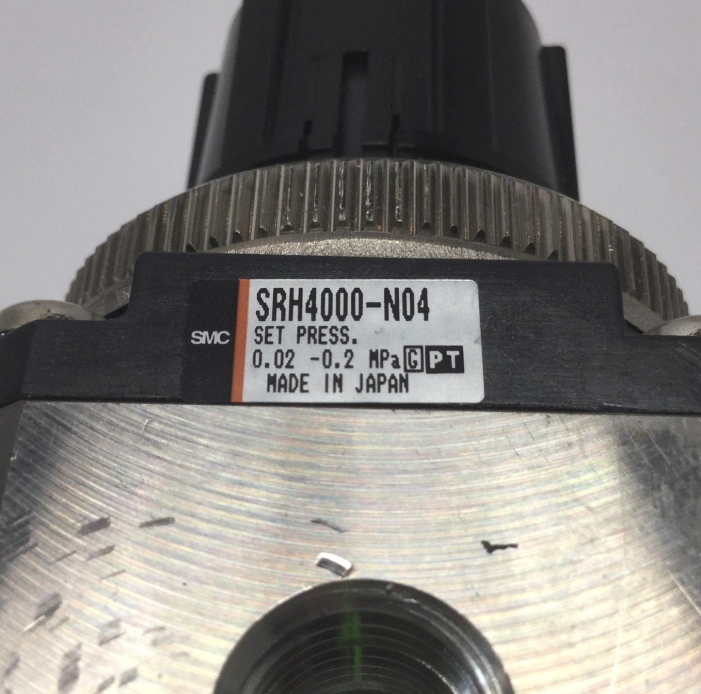 Used SMC SRH4000-N04 Clean Air Stainless Regulator, 0.01-0.2MPa, Class 100, 1/2" NPT