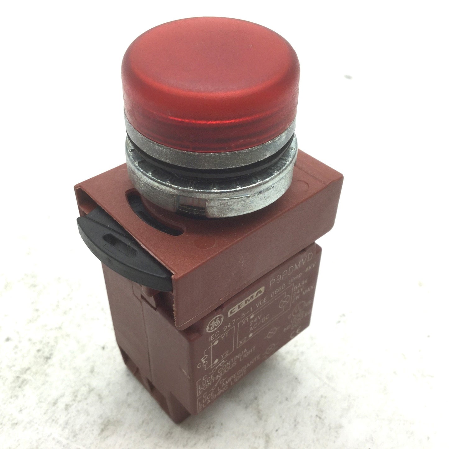 Used General Electric P9PDMVD Lamp Module Continuous/Flashing Light Red 28mm