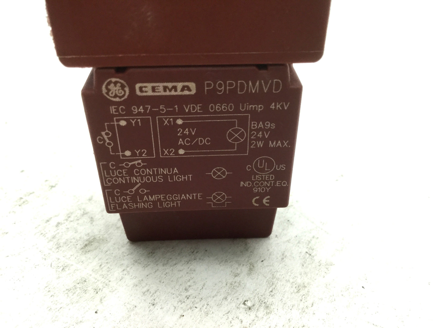Used General Electric P9PDMVD Lamp Module Continuous/Flashing Light Red 28mm