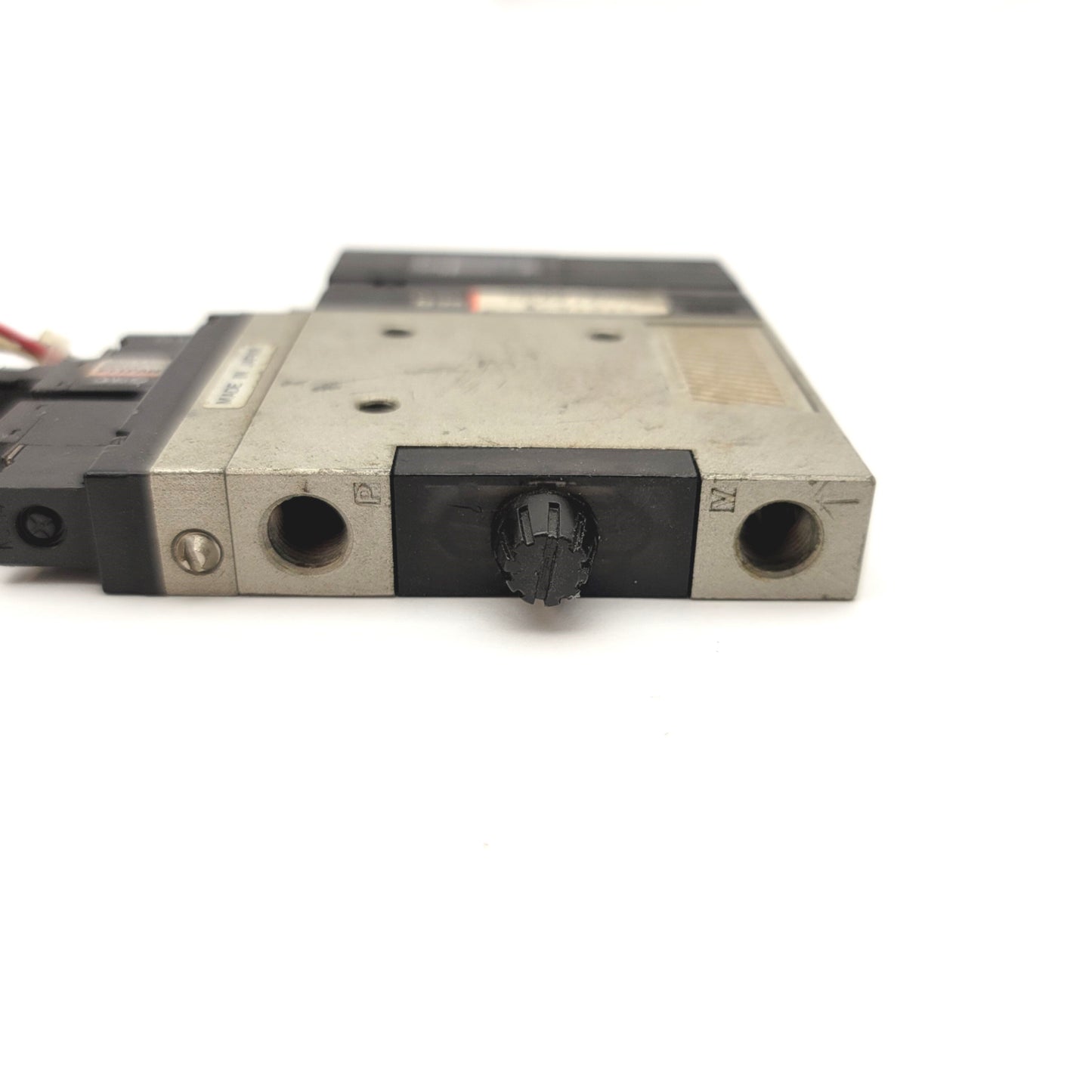 Used SMC NZM131H Vacuum Ejector With NZSE1-00-14 Switch And 2x NVJ114 Solenoid Valves