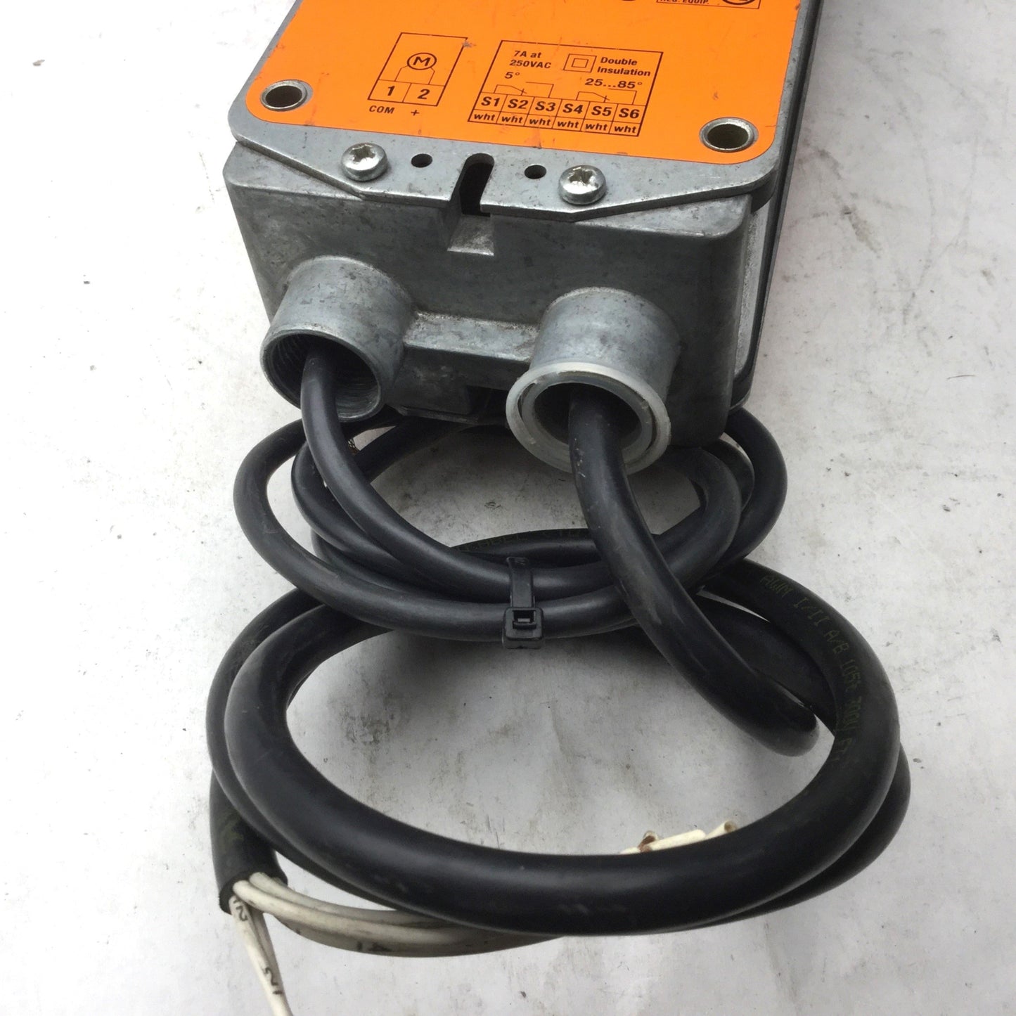 Used Belimo FSNF24-S US Spring Return Fail-Safe Damper Actuator, 24VAC/DC, 133 lb-in
