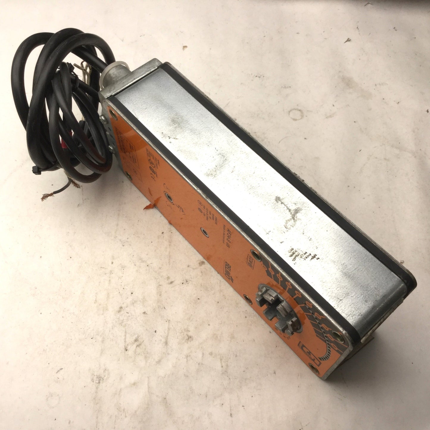 Used Belimo FSNF24-S US Spring Return Fail-Safe Damper Actuator, 24VAC/DC, 133 lb-in