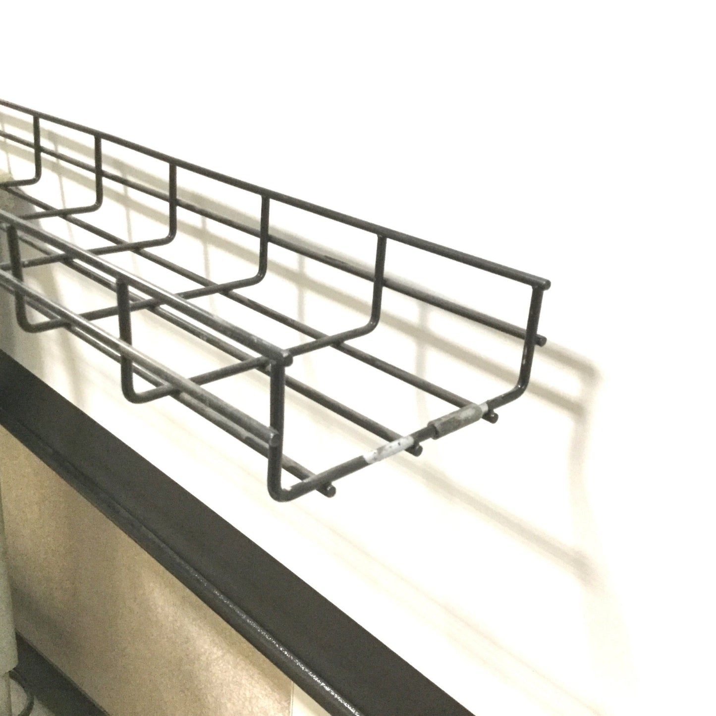 Used Hoffman QTP2X6BLK Quick Tray Pro Wire Mesh Cable Tray System, Length: 74.5"