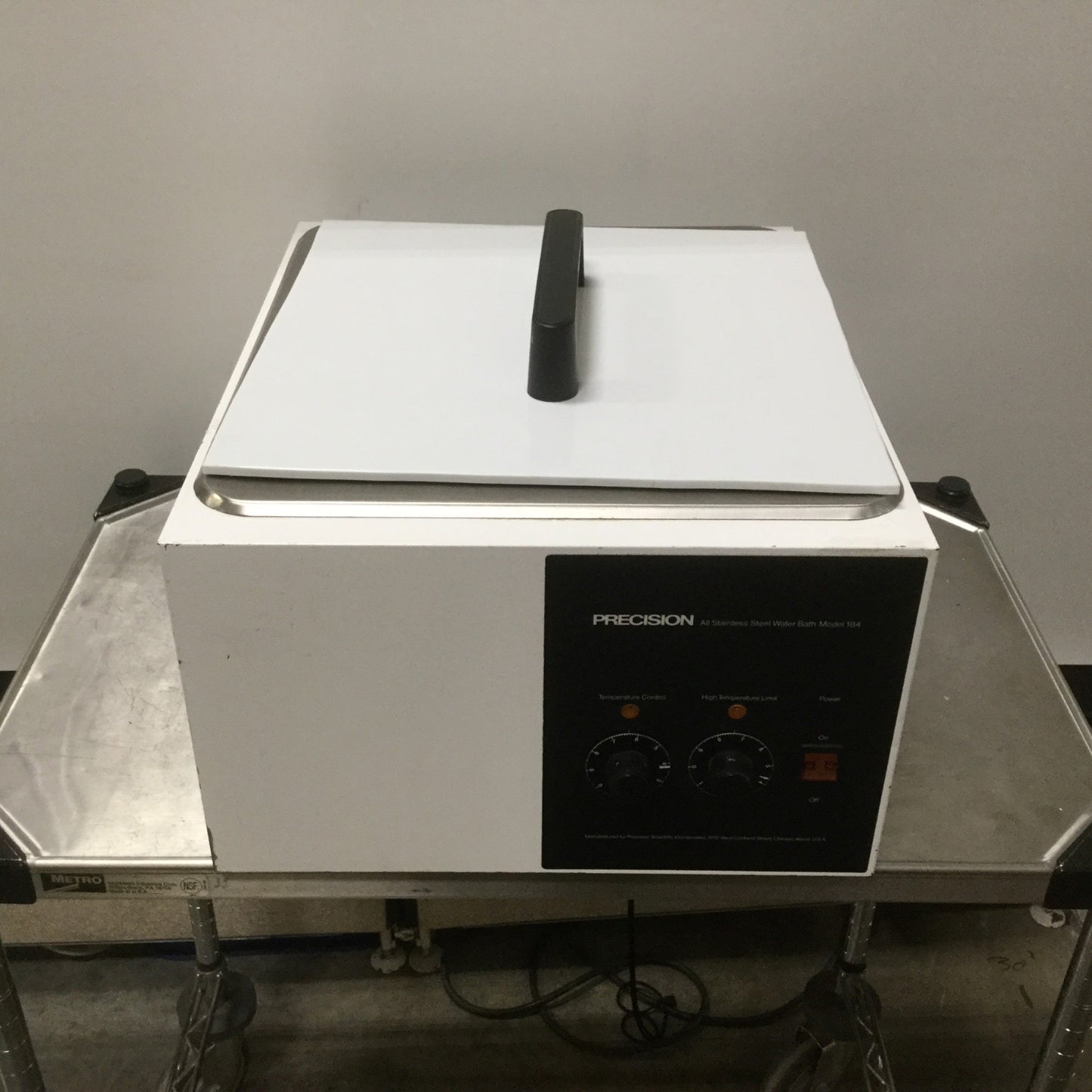 Used Precision Scientific Model 184 Heated Water Bath 19.5 L (5.2 G) 600W 100°C