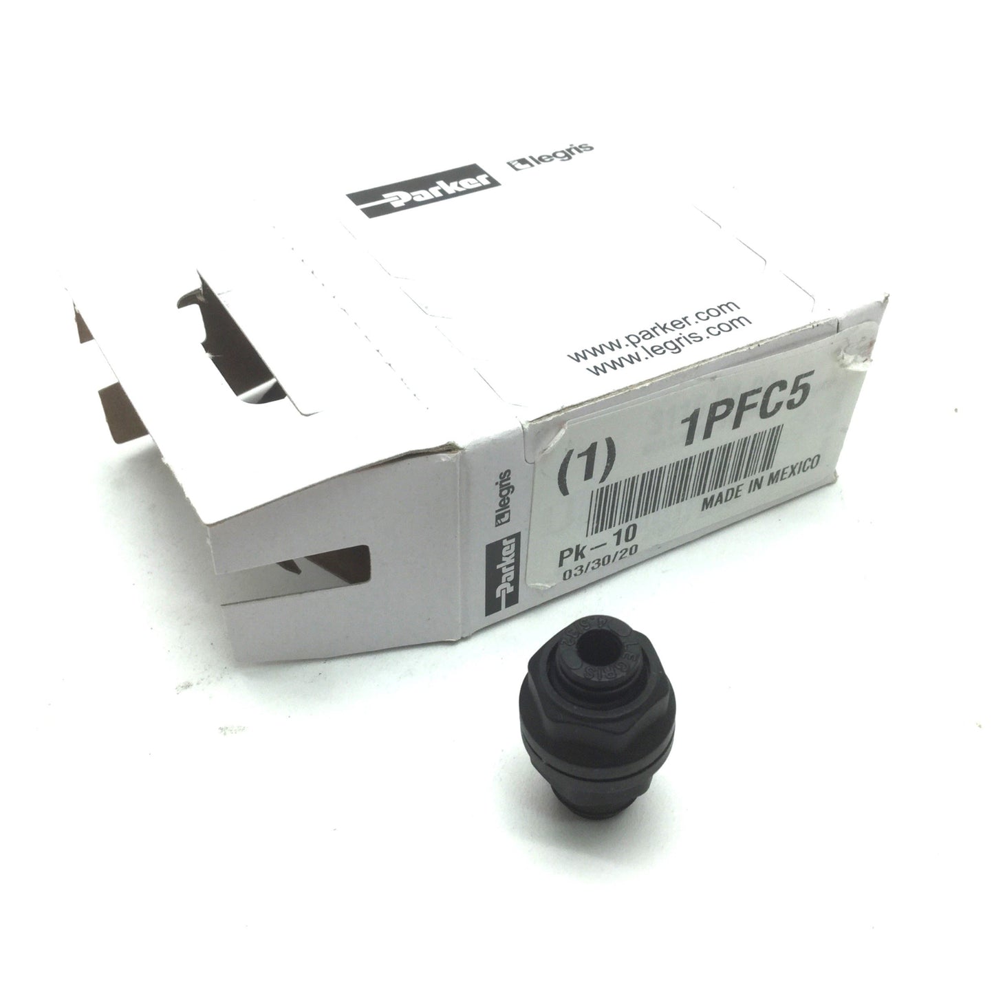 New – Open box Lot of 6 New Parker Legris 3116 04 00 Plastic Bulkhead Unions 5/32" (4mm)