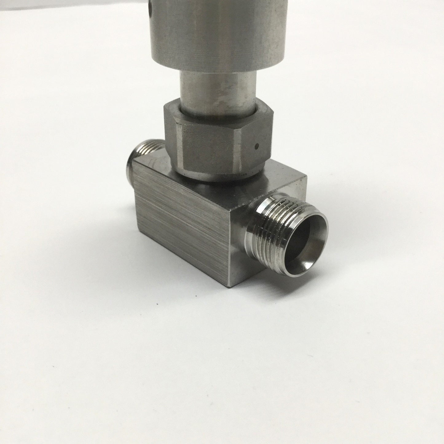 Used Swagelok SS-8BK-1O Sealed Bellows Valve 2-Way NO, 316 Stainless Steel, 1/2" Tube