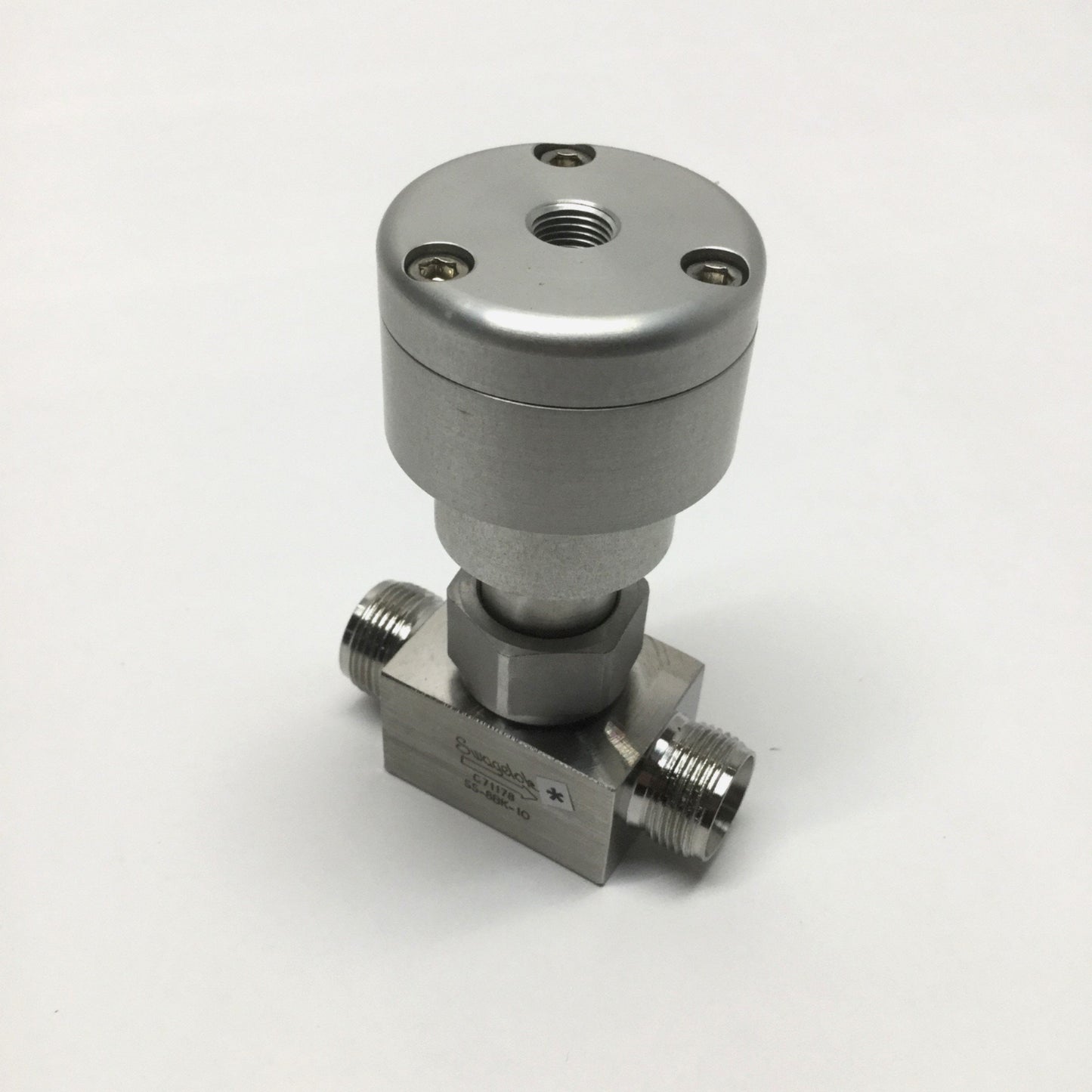 Used Swagelok SS-8BK-1O Sealed Bellows Valve 2-Way NO, 316 Stainless Steel, 1/2" Tube