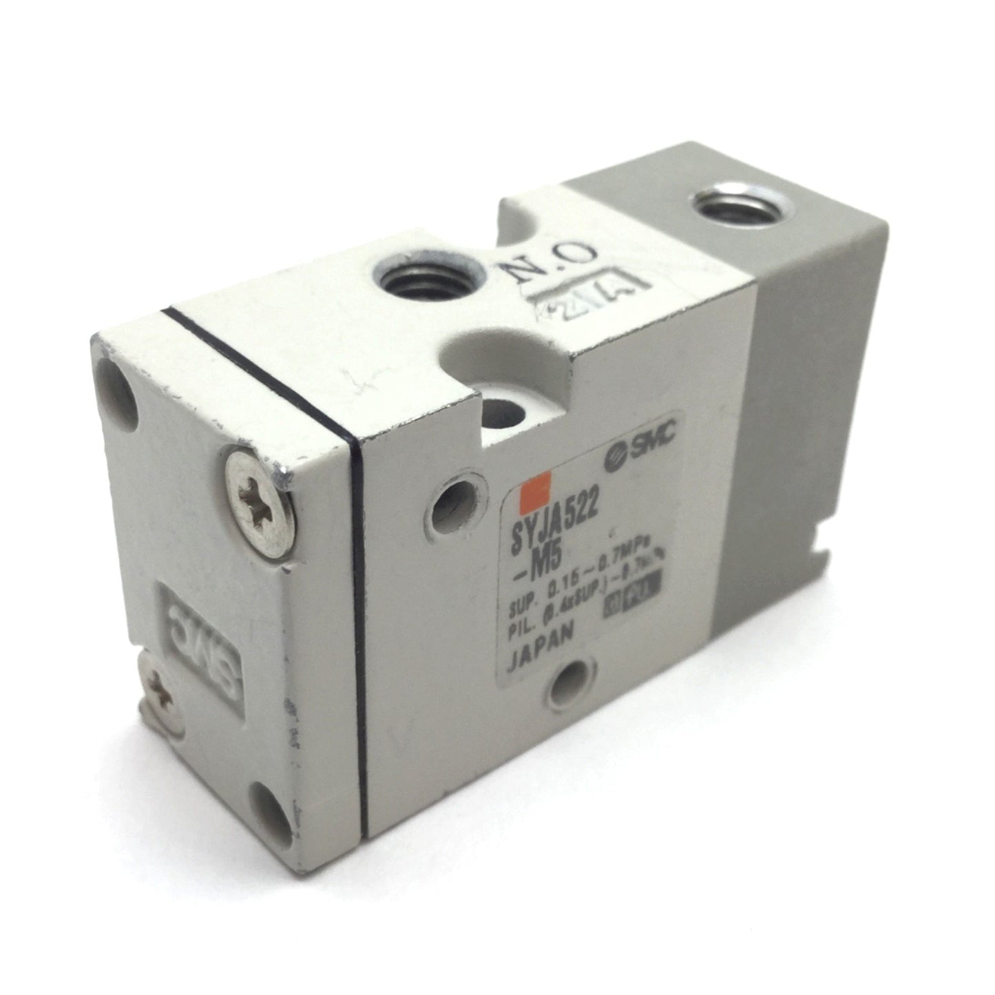 Used SMC SYJA522-M5 Pneumatic Pilot Valve, 2-Position 3-Port N/O 0.15-0.7MPa M5x0.8