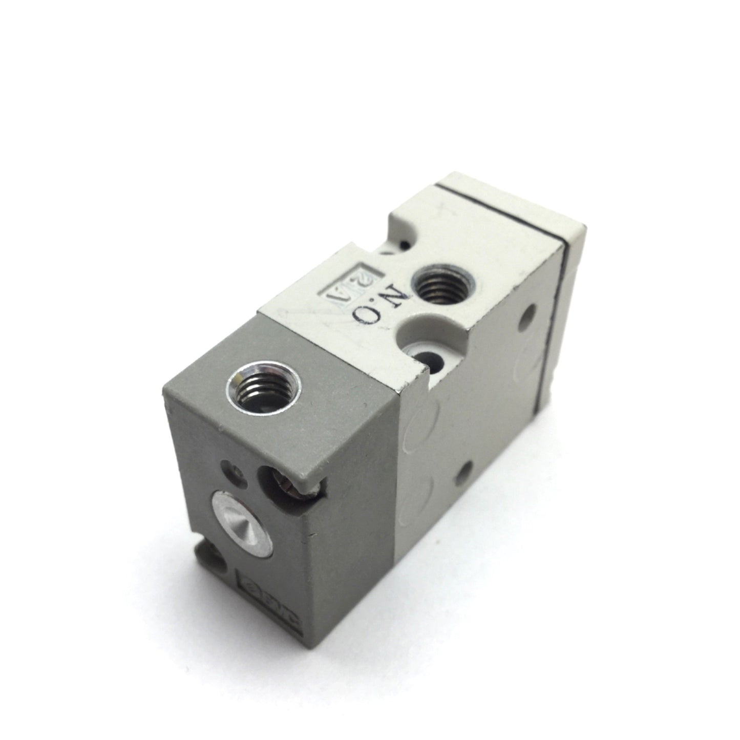 Used SMC SYJA522-M5 Pneumatic Pilot Valve, 2-Position 3-Port N/O 0.15-0.7MPa M5x0.8