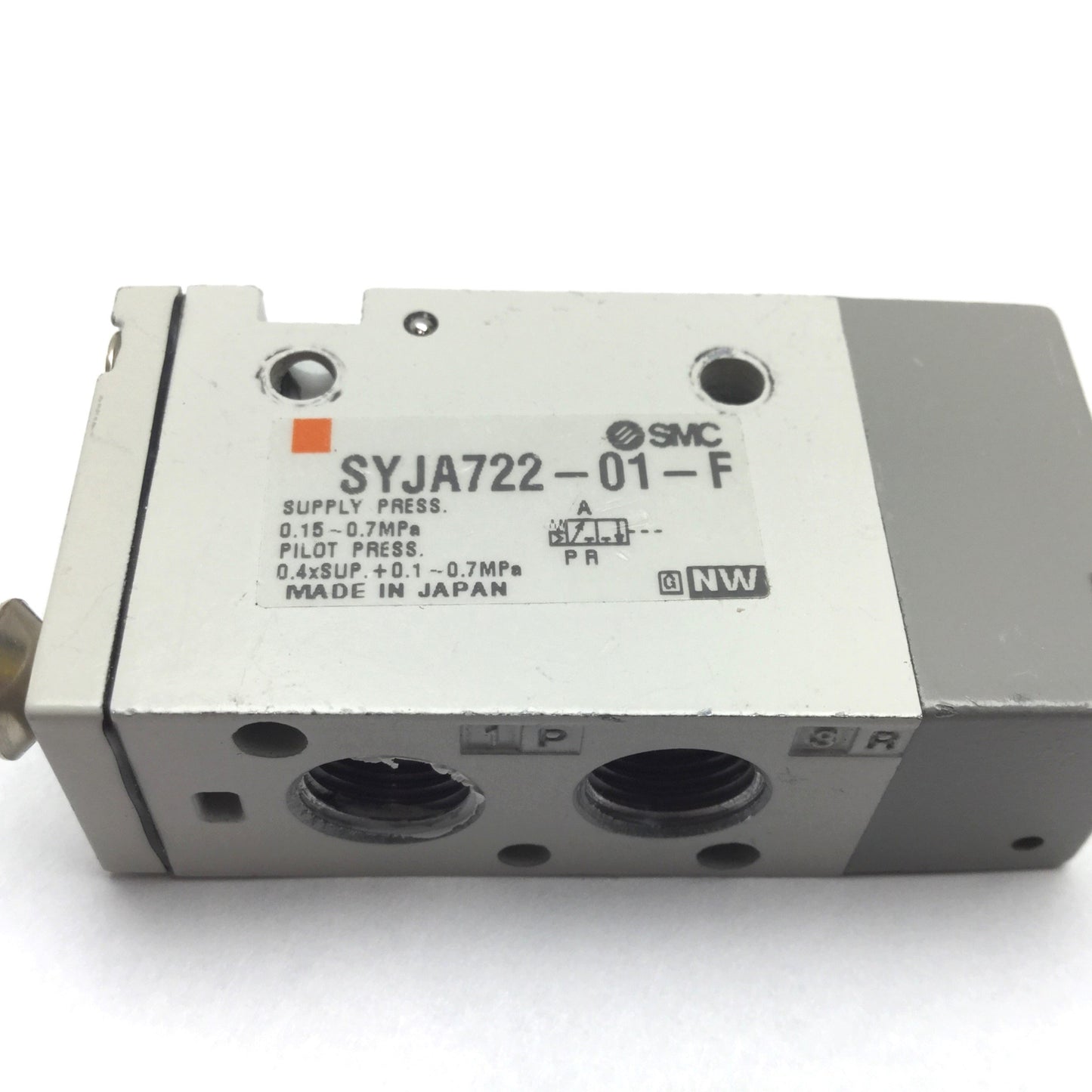 Used SMC SYJA722-01-F Pneumatic Pilot Valve, 2-Position 3-Port, Rc1/8 M5x0.8, 0.7MPa