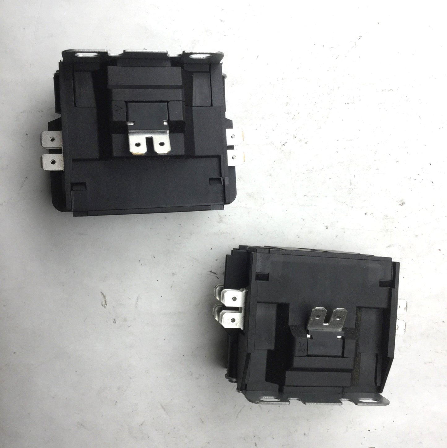 Used Lot of 2 New Eaton Definite Purpose Contactors C25BNB230T & C25BNB130T 30A 24VAC
