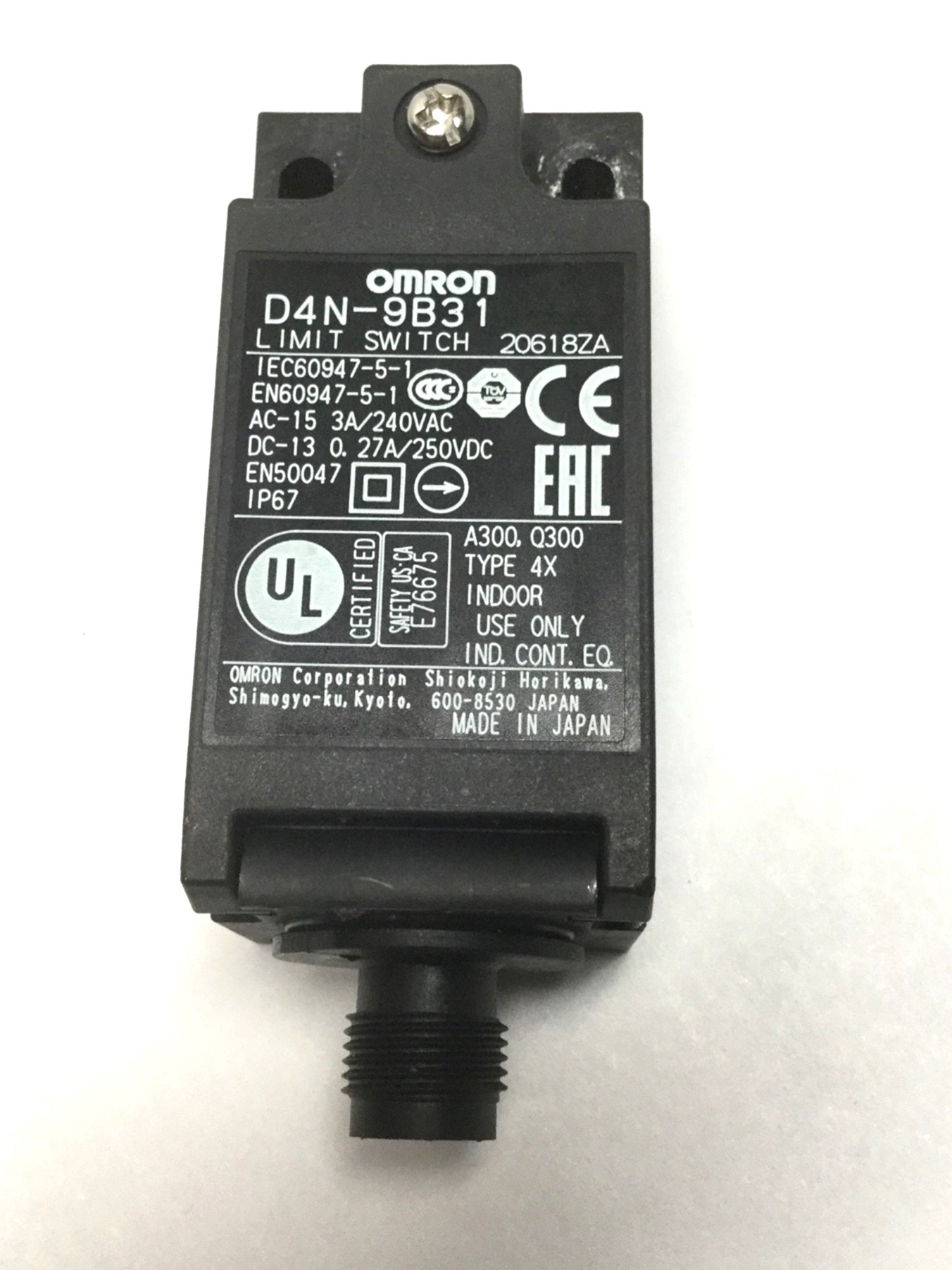 Used Omron D4N-9B31 Snap Action Safety Limit Switch, DPST-NC, 250VAC 10A