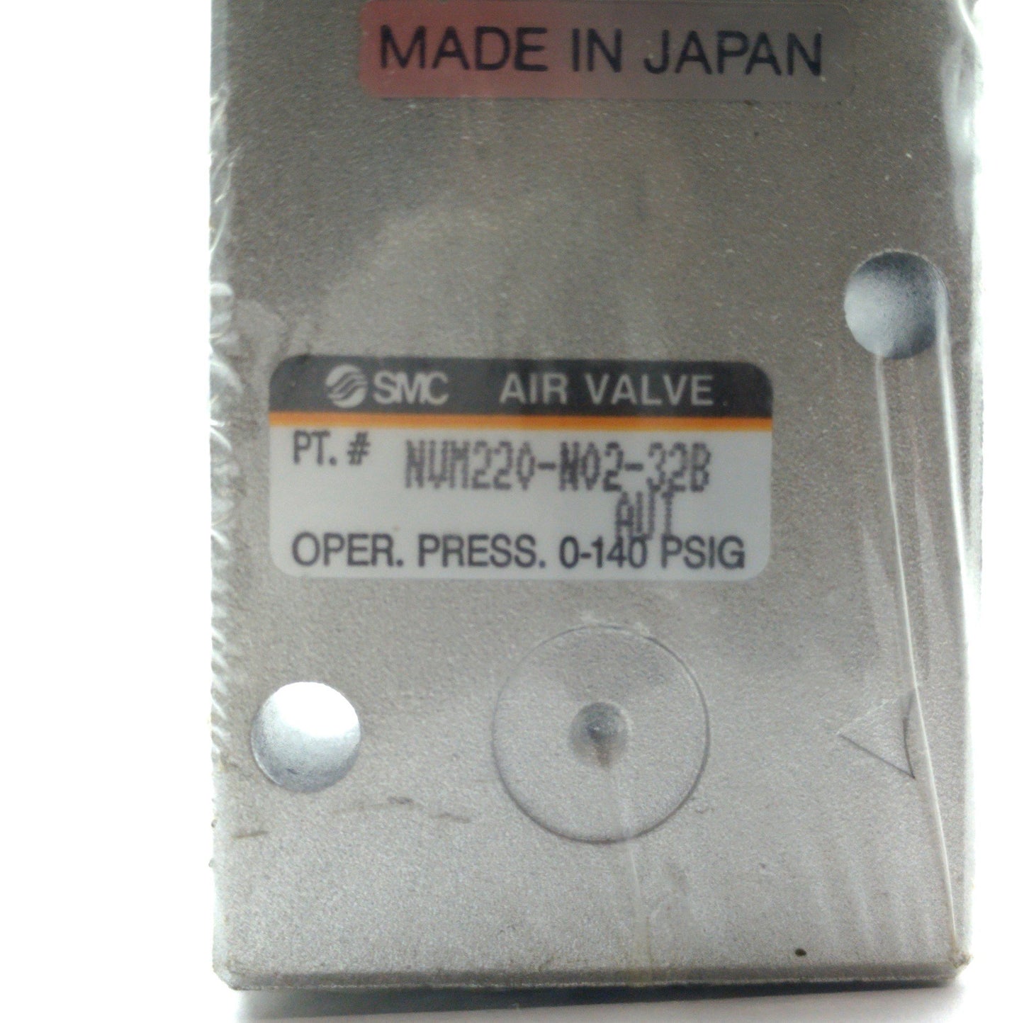 New SMC NVM220-N02-32B Push Button Pneumatic Valve, 1-Way NC, 1/4"NPT, 140PSI