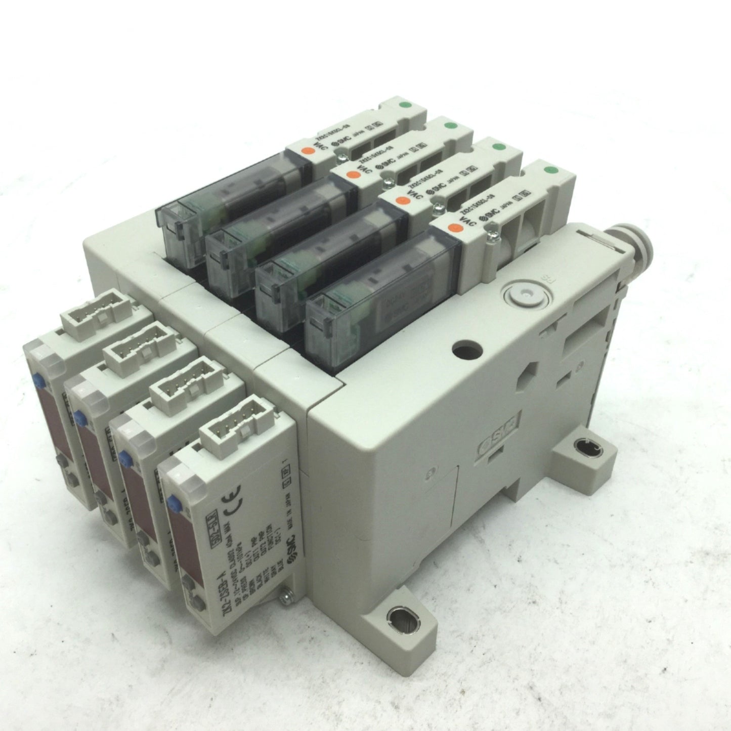 New – Open box Bank of 4 SMC ZK2C15K5CL-08 Vacuum Ejector w/ ZK2-ZSEB-A Switch, 24VDC, PNP