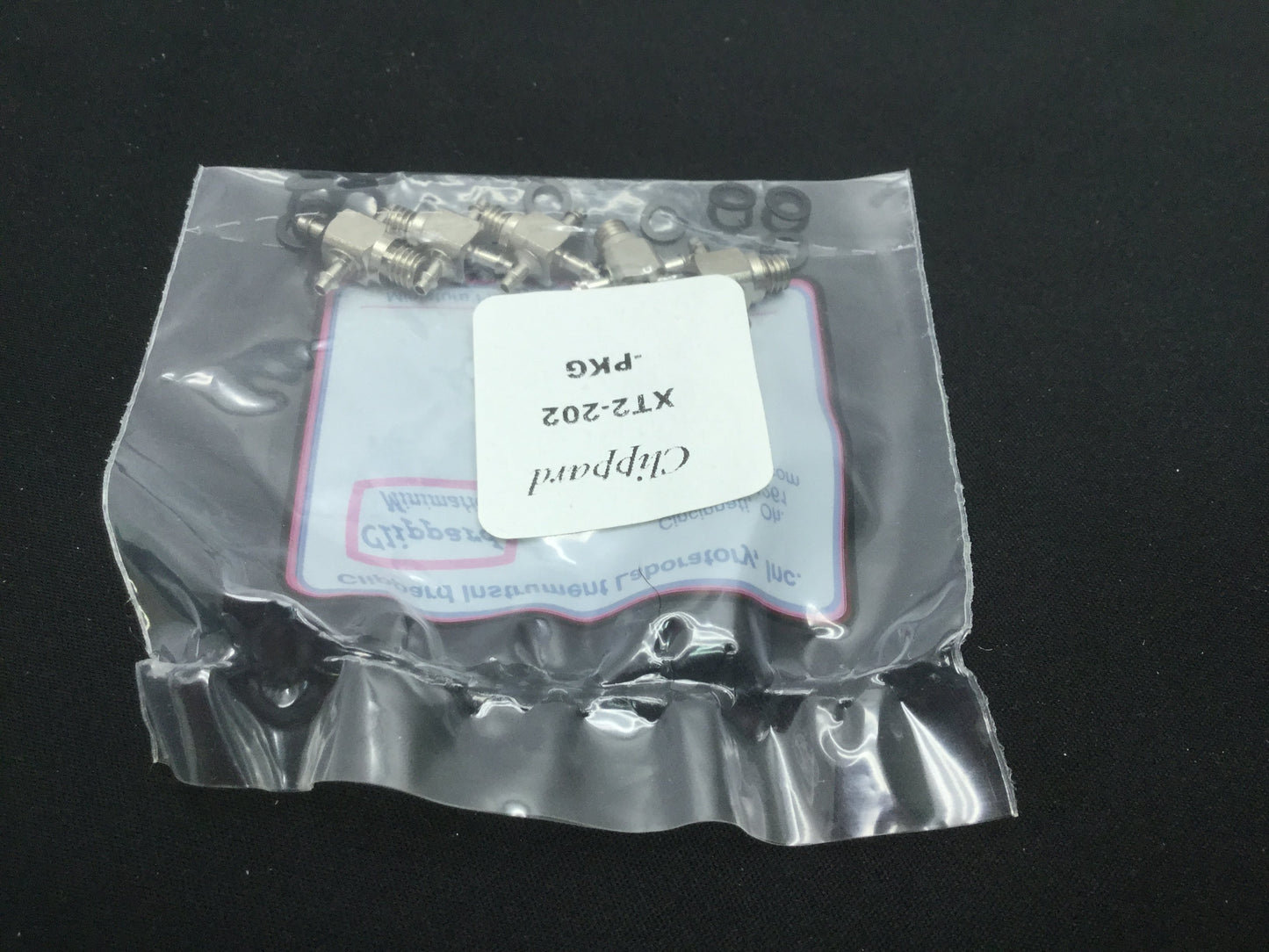 New – Open box Clippard XT2-202 Standard Hose Cross Fittings x5 , 1/16" Barb 10-32 Thread