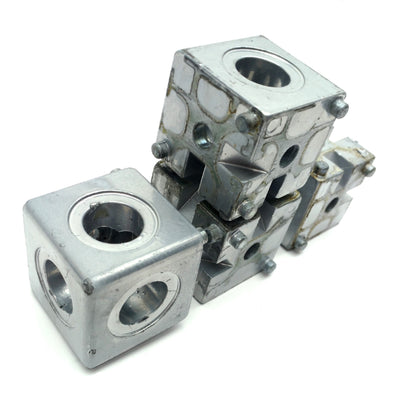 Used Lot of 4 80/20 14173 Aluminum Extrusion Cubic Corner, 3-Way, 40mm Profile