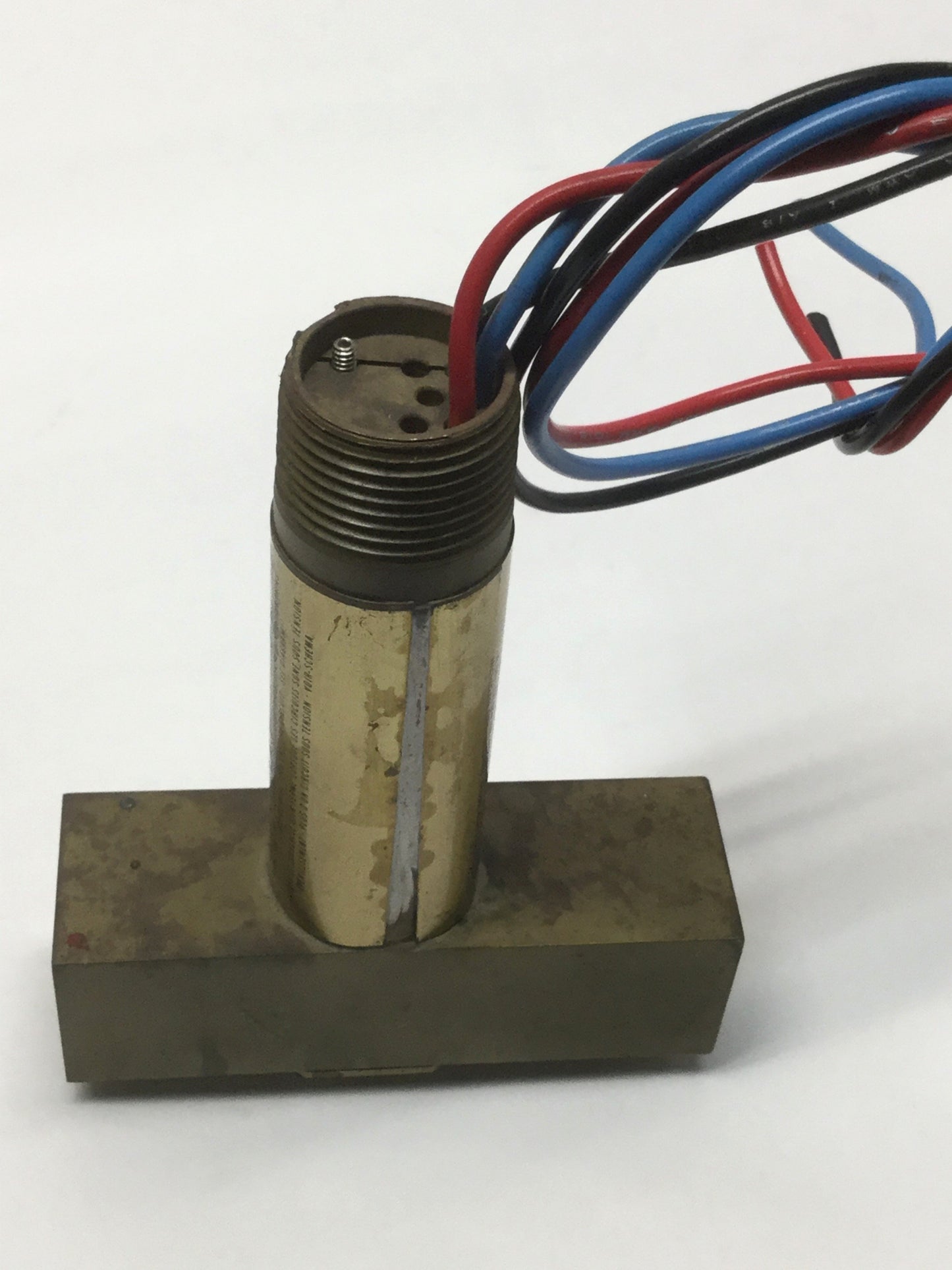 Used Flotect V6EPBBSLF Hazardous Location Flow Switch 1450psi 1/2" NPT, 125/250VAC 5A