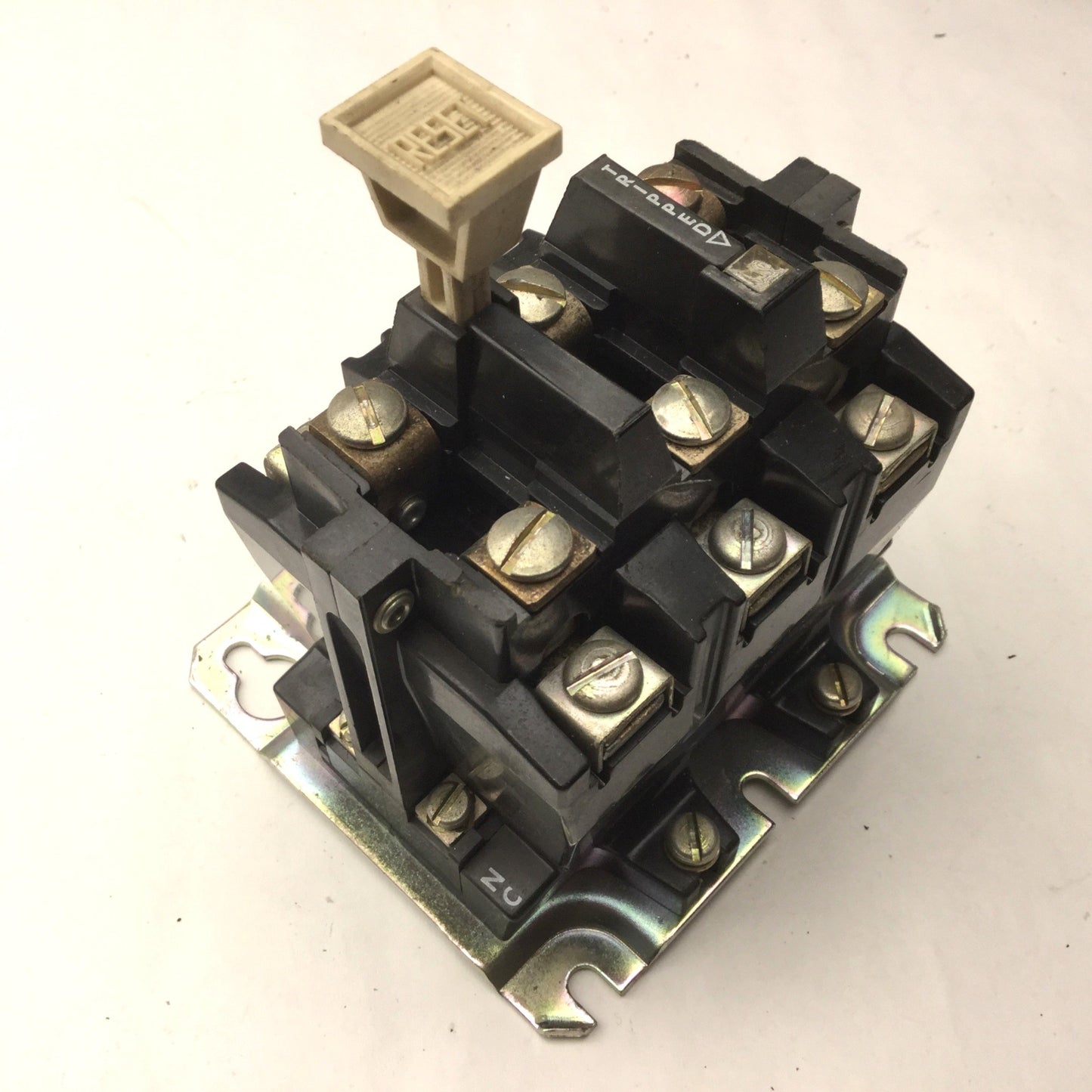 Used Allen Bradley 592-BOV169 Control Circuit 120-600VAC, 7200VA, Break: 720VA, Ser B