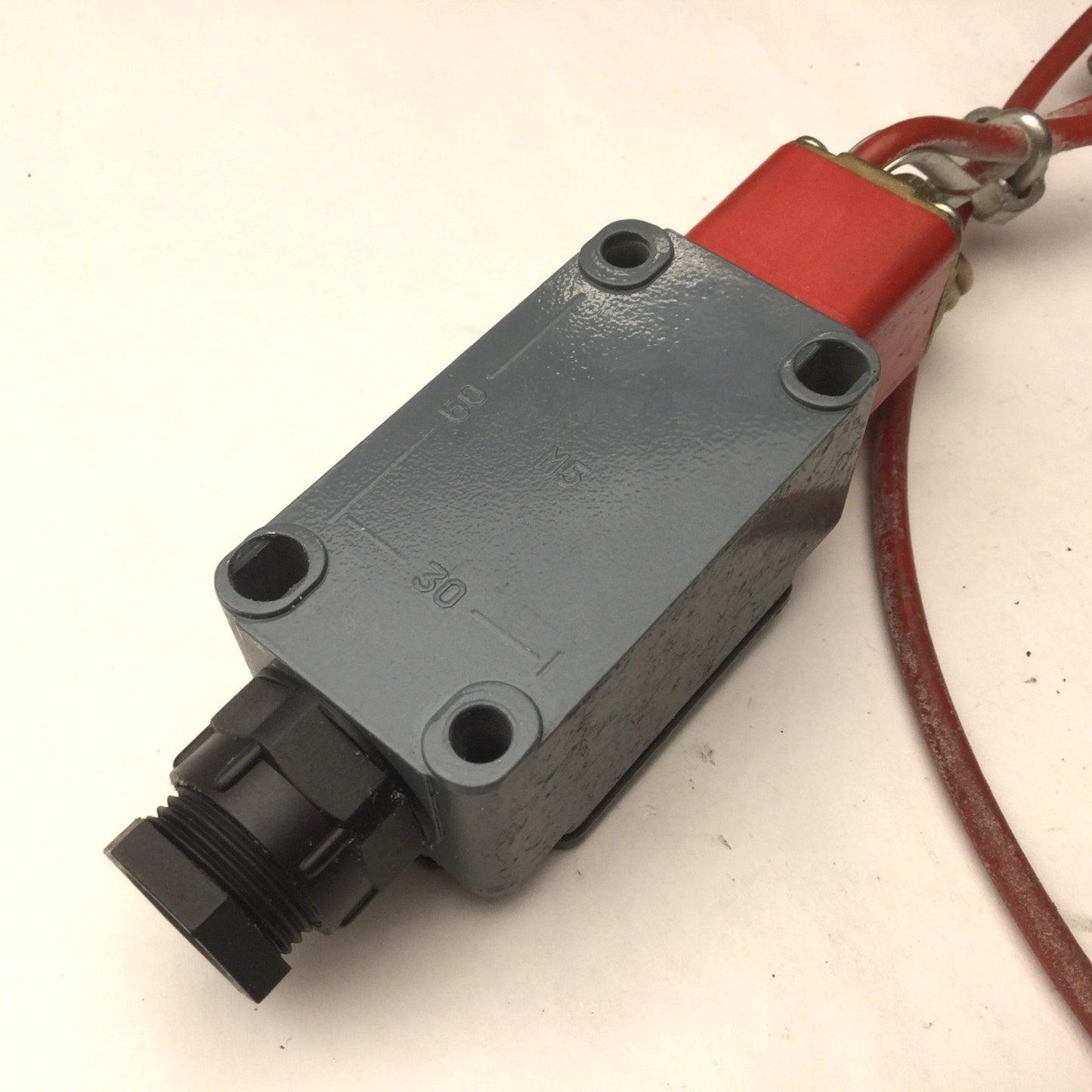 Used Pizzato Type FD 875 Rope Safety Switch, With Reset for Simple Stop, 34" Cable
