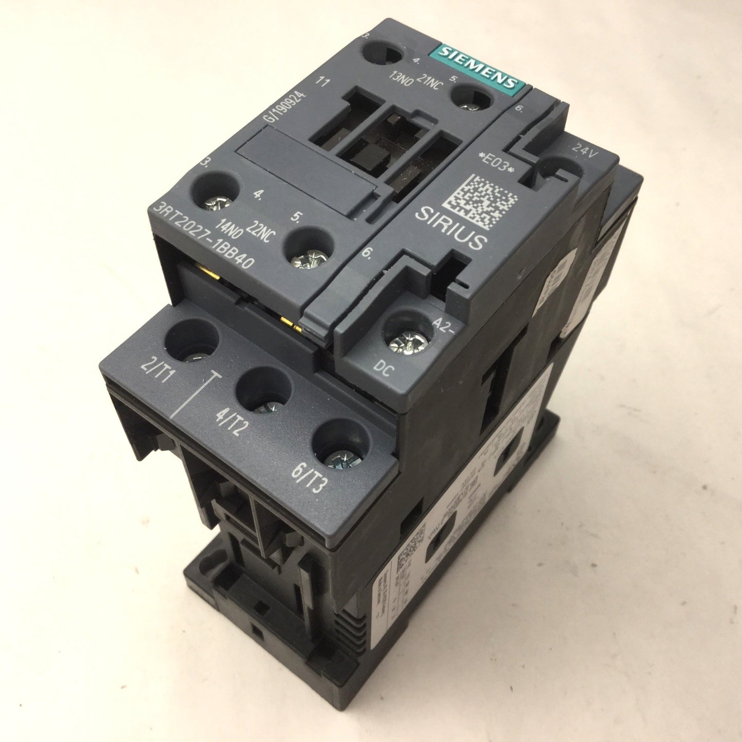 Used Siemens 3RT2027-1BB40 Sirius Power Contactor, 600VAC, 32A, 3-Pole, 25hp