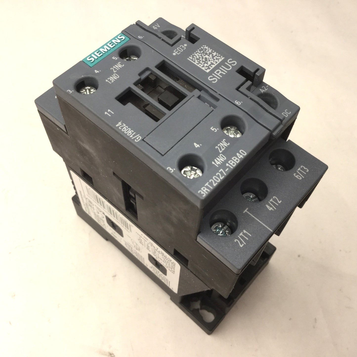 Used Siemens 3RT2027-1BB40 Sirius Power Contactor, 600VAC, 32A, 3-Pole, 25hp