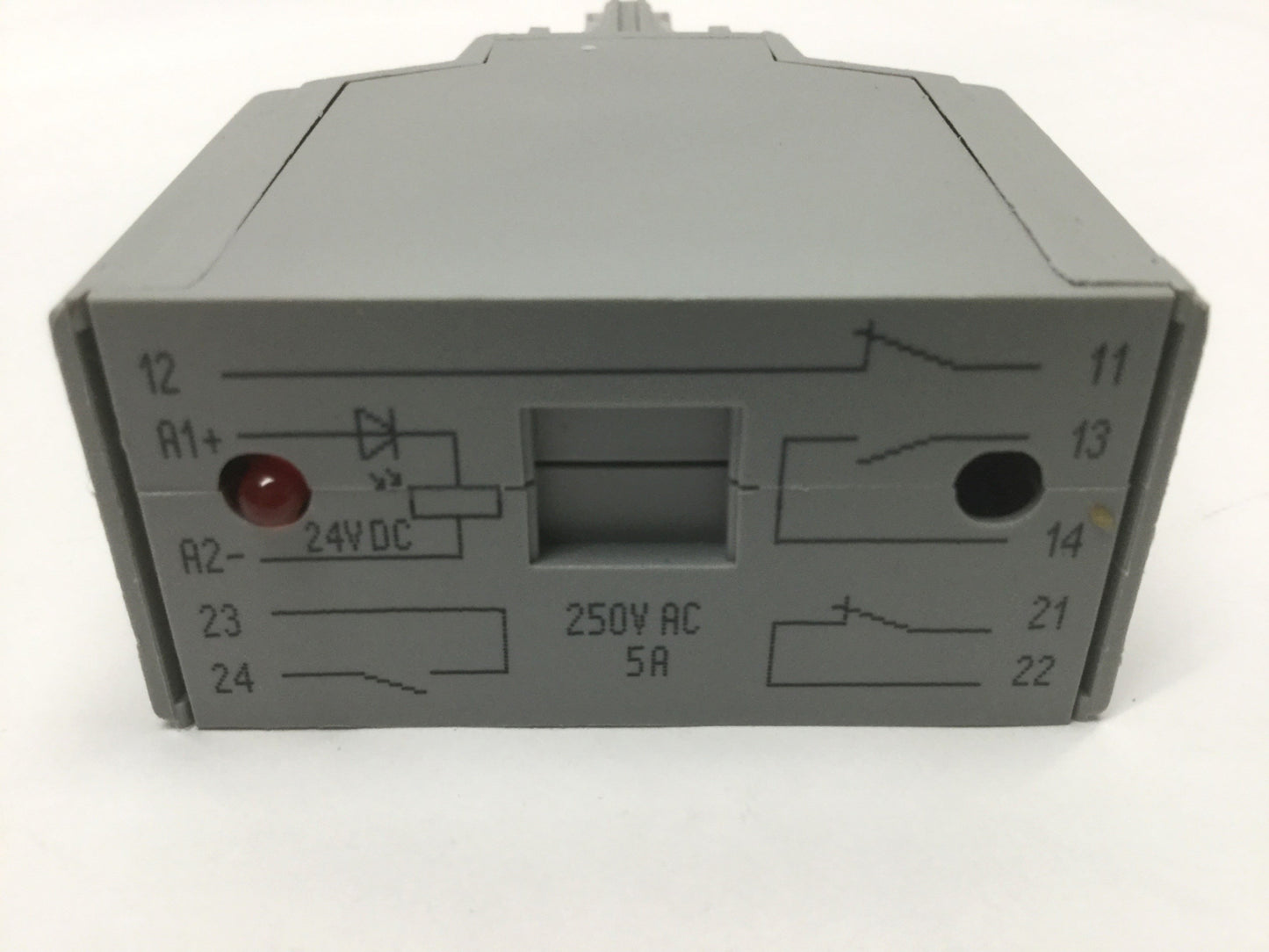 Used Wago 286-336 Switching Relay Terminal Module, 2NO-2NC, 24VDC Coil, 250VAC/5A