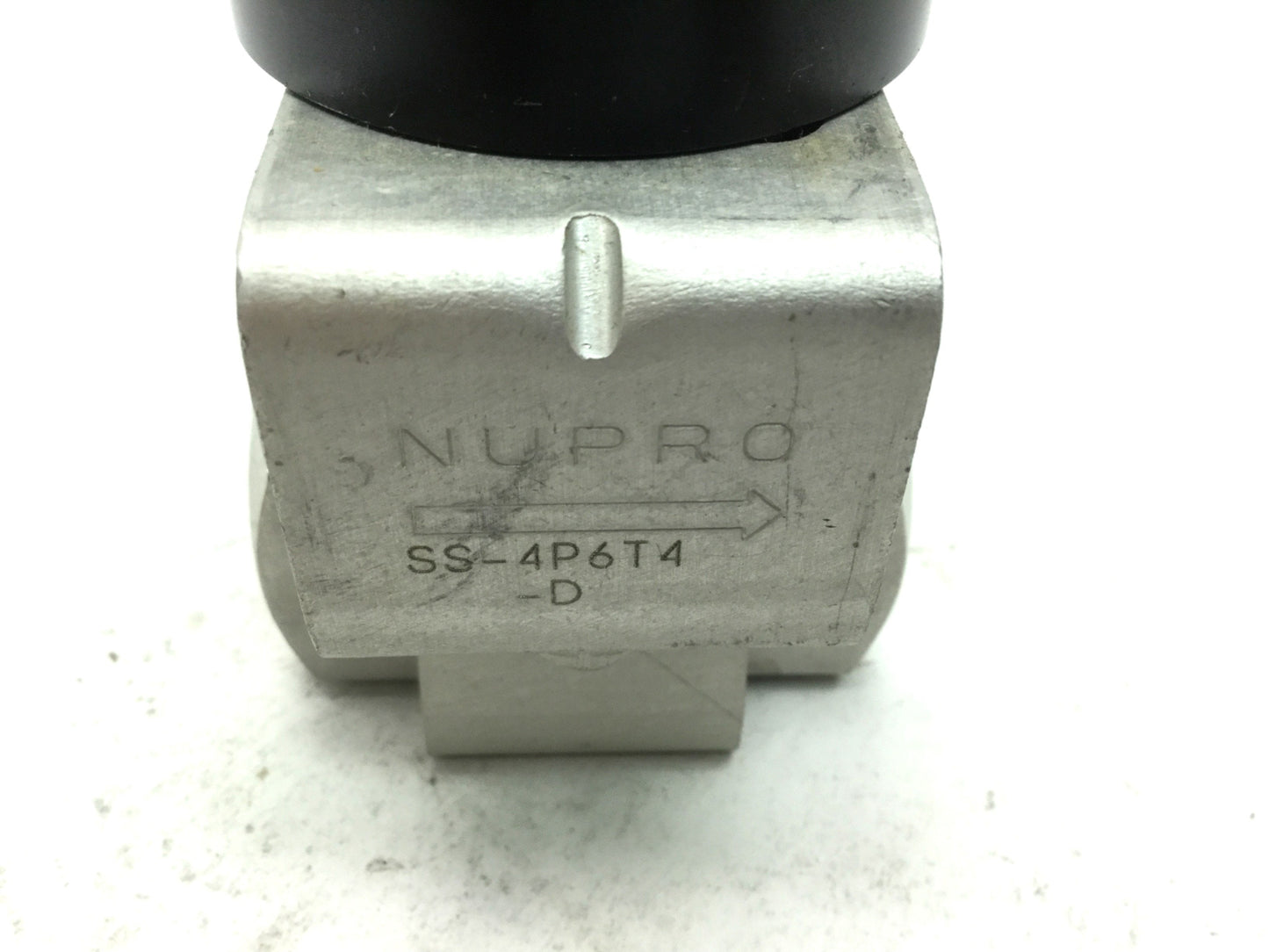 Used Swagelok SS-4P6T4-D Stainless Quarter Turn Plug Valve 1/4 NPT W/ Rotary Actuator