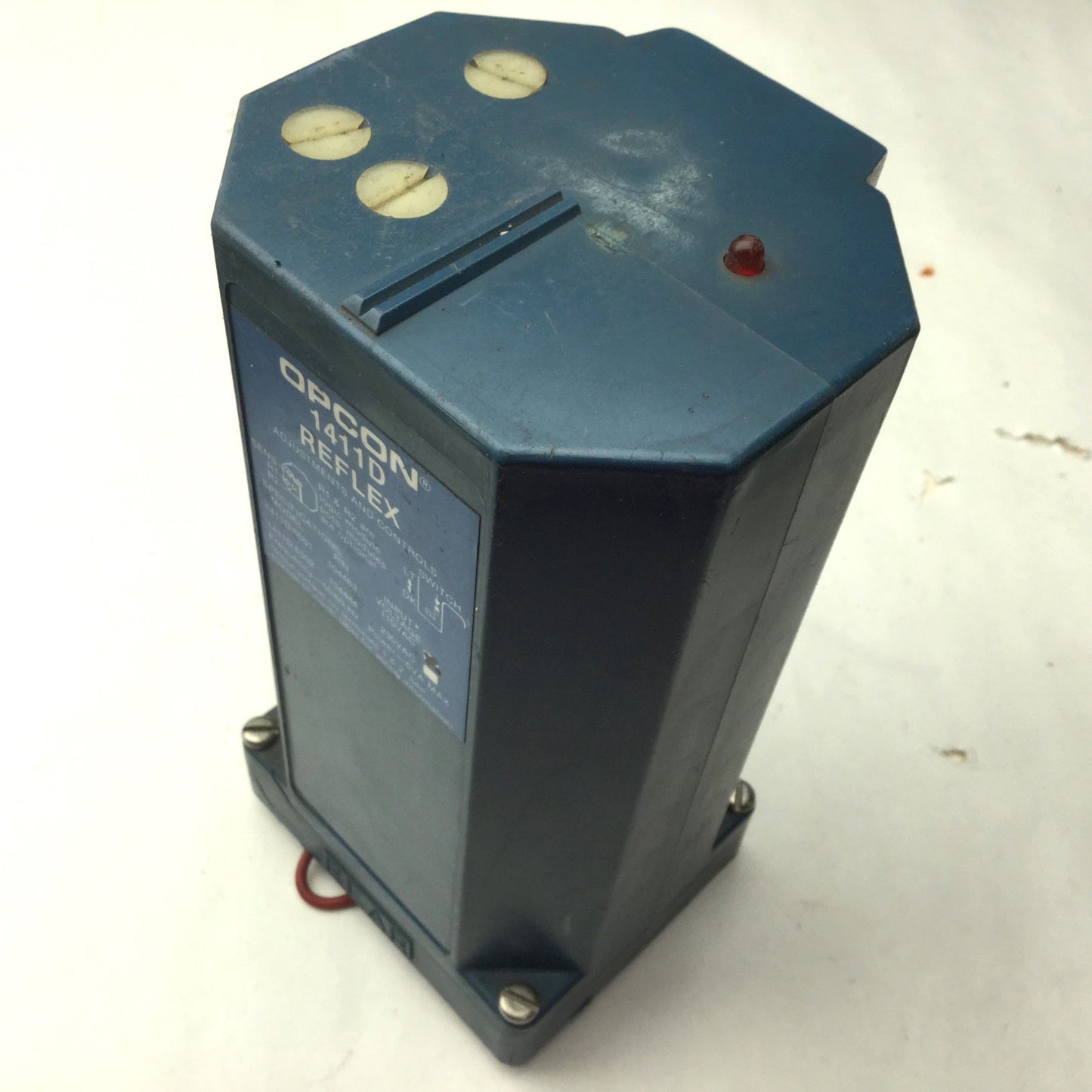 Used Opcon 1411D-6501 Reflex Sensor, 115-125VAC, 50/60Hz, Infrared Beam, 30' Sensing