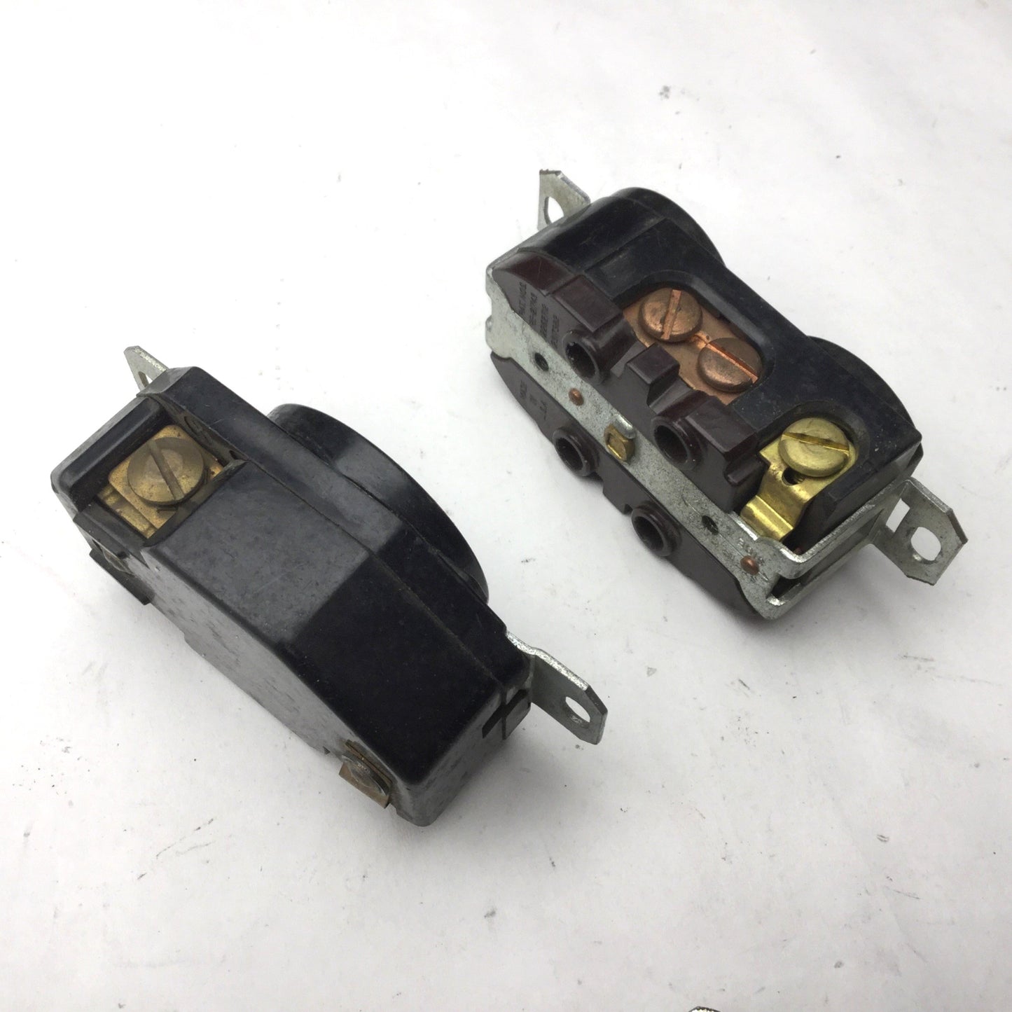 Used Lot of 6 Hubbell Twist & Lock Sockets, 4x 20A, 1x 30A, 1x 10A, 3 Pin