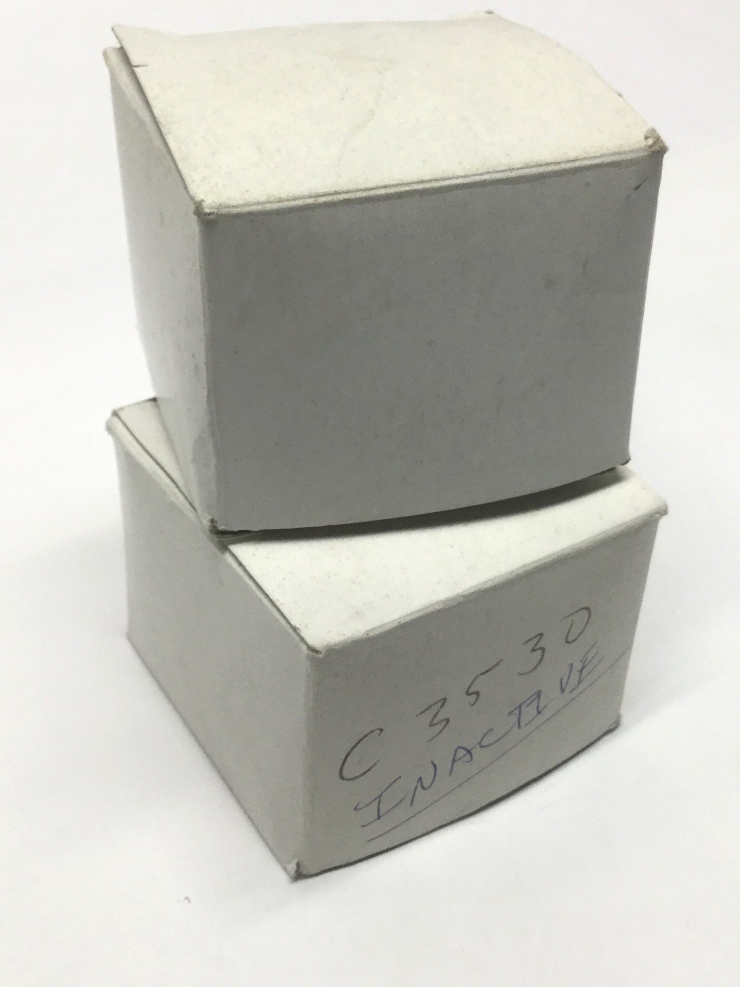 New – Open box Lot of 2 4FMW9 Pressure Gauges, 2-1/2" Stainless Steel, 0-400psi, 1/4" NPT