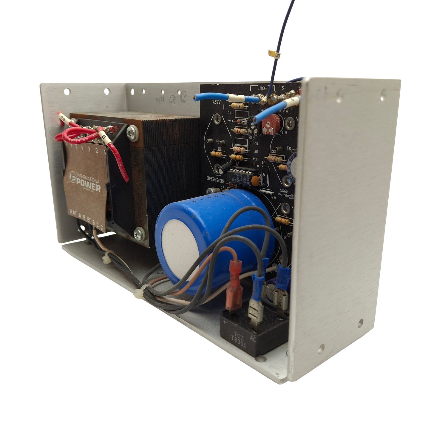 Used International Power IHD24-4.8 Power Supply In: 100-240VAC Out: 24VDC 4.8A