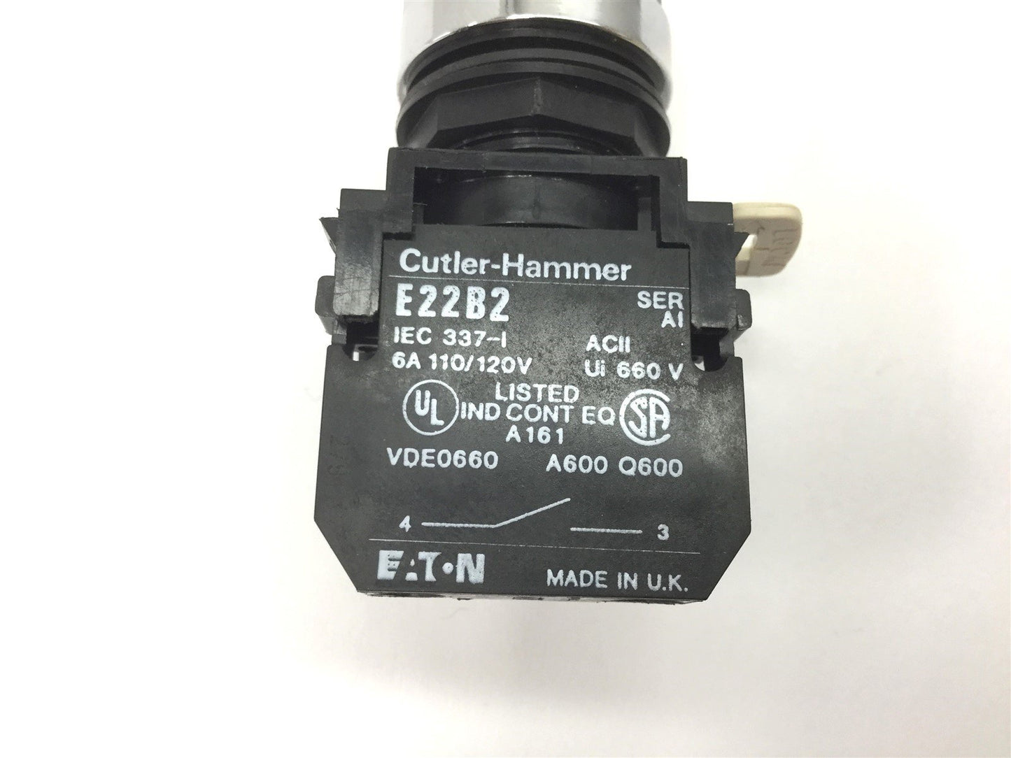 Used Lot of 2 Cutler Hammer Yellow Pushbuttons, With E22B2 Contact Block, 440V 2A
