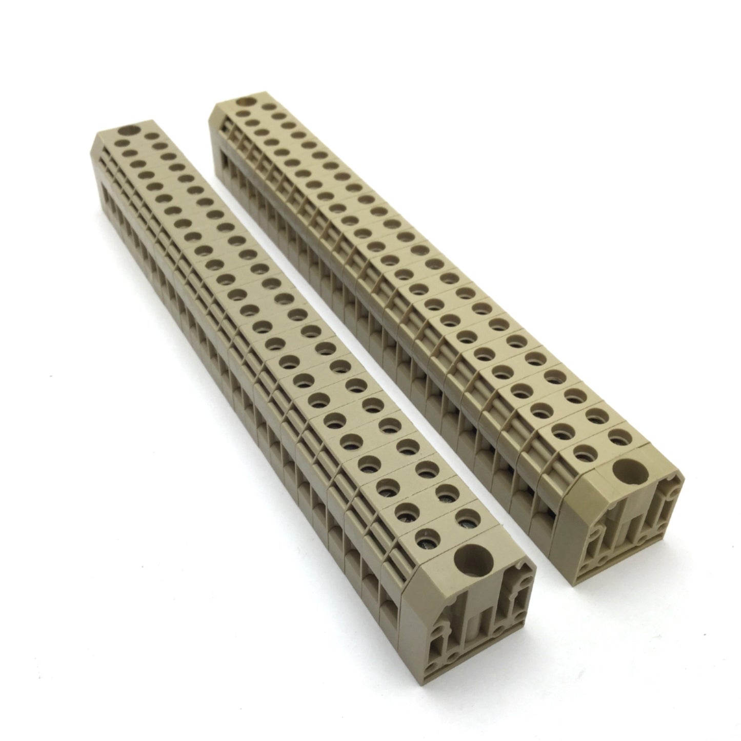 Used Lot of 50 Conta-Clip BKA Terminal Block, 1-Tier, Rating: 300V 34A, 22-12AWG